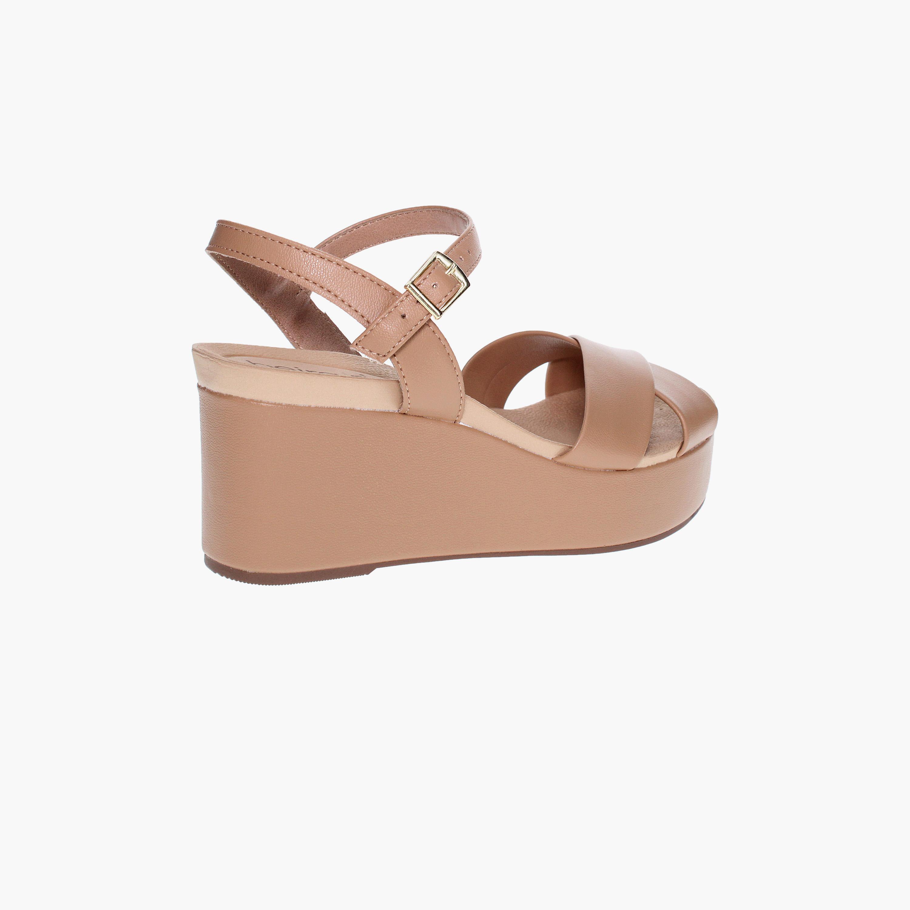 بييرا ريو- حذاء بكعب وتدي (ويدج) بإبزيم للنساء | 8407-103-9569-89673-women-shoes-heels-image-3