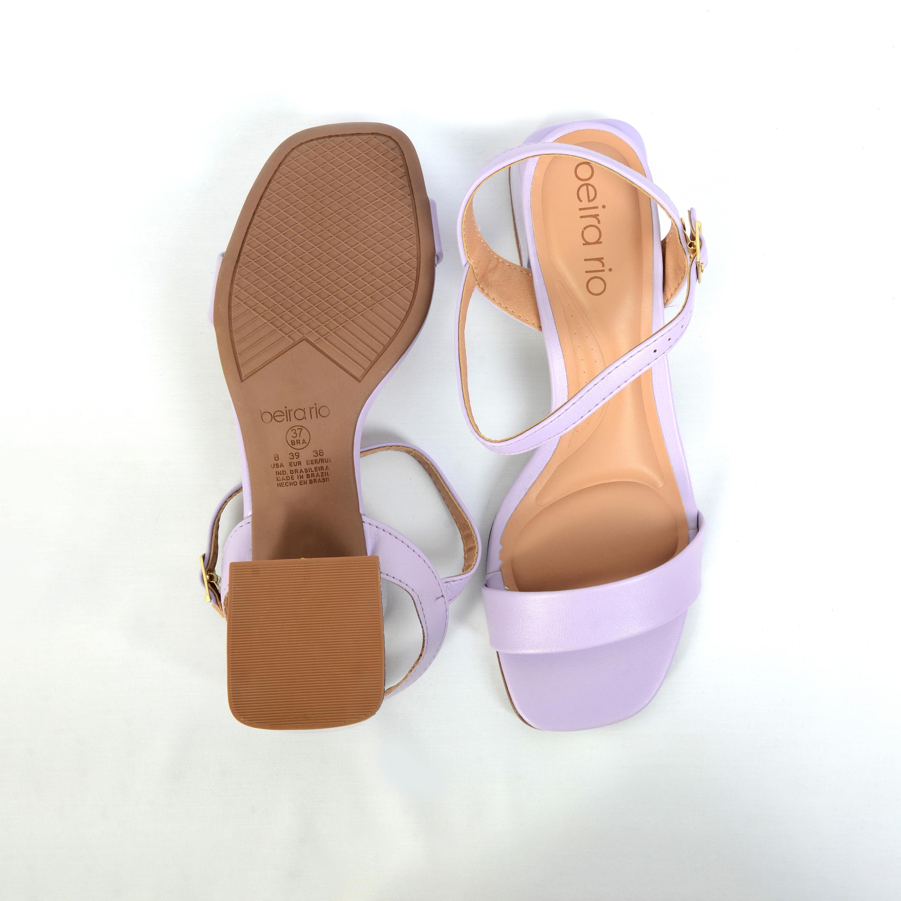 بييرا ريو - حذاء ريبيكا كعب عريض مع حزام بإبزيم للنساء | 8423-203-9569-89356-women-shoes-heels-image-2