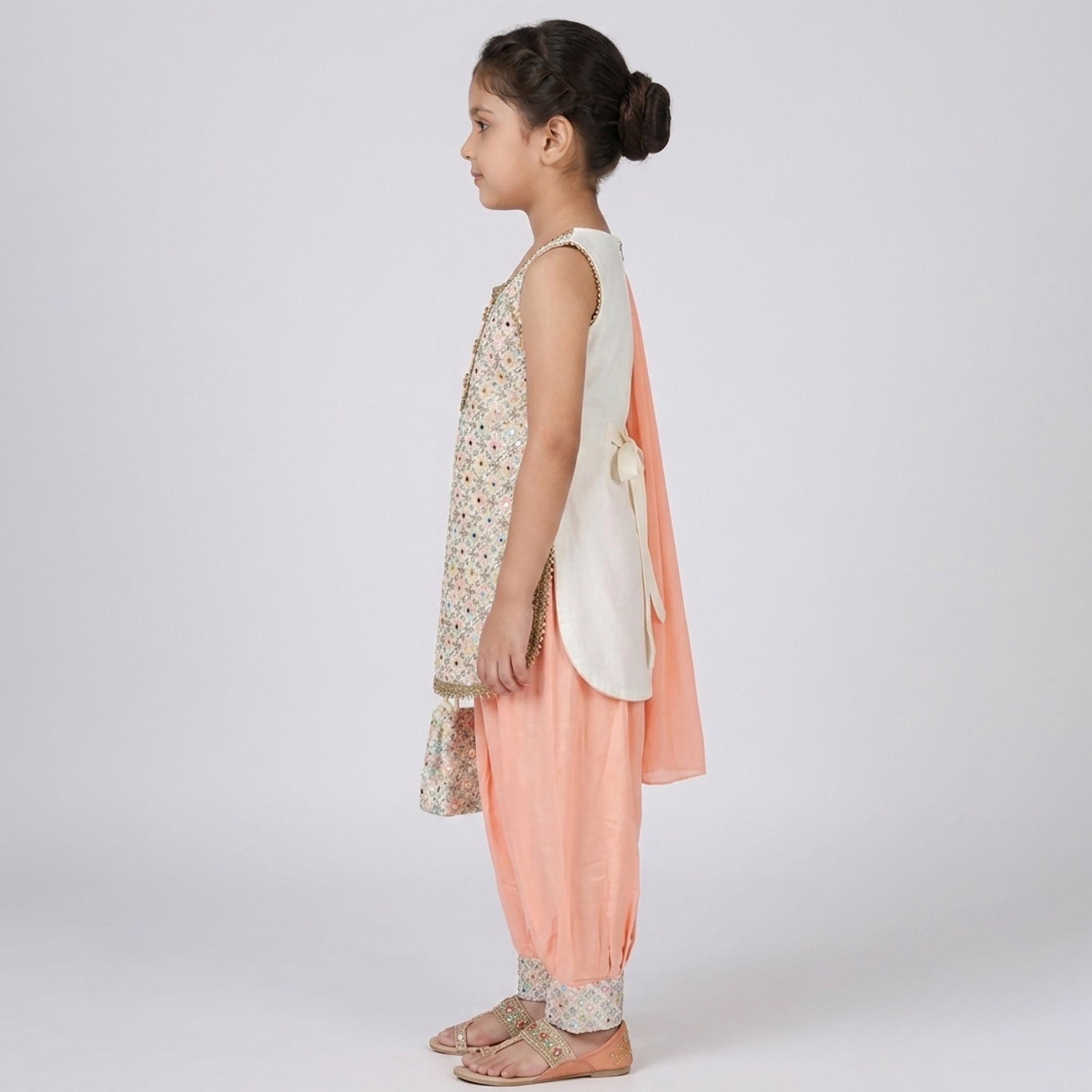 طقم تراثي بدون أكمام كورتة وسروال سالوار مزين مع دوباتا وحقيبة صغيرة من بيبيكلو-girls-clothing-setsandcoords-image-3