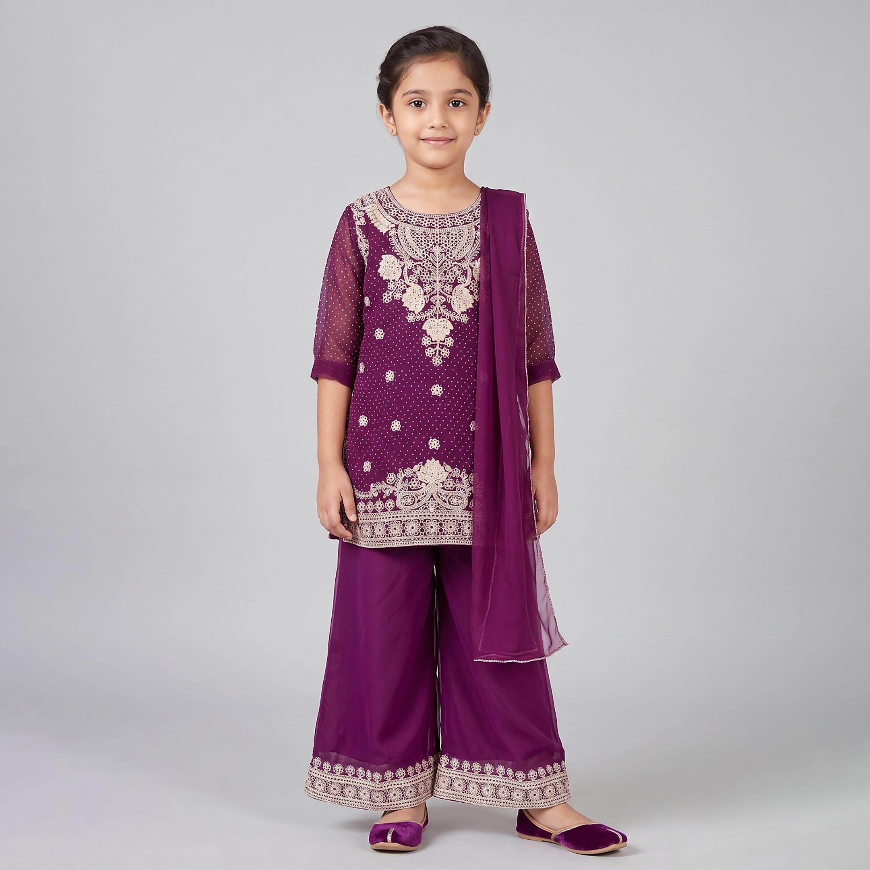 طقم تراثي بأكمام ثلاثة أرباع كورتة وشارارا مطرز مع دوباتا من بيبيكلو-girls-clothing-setsandcoords-image-1