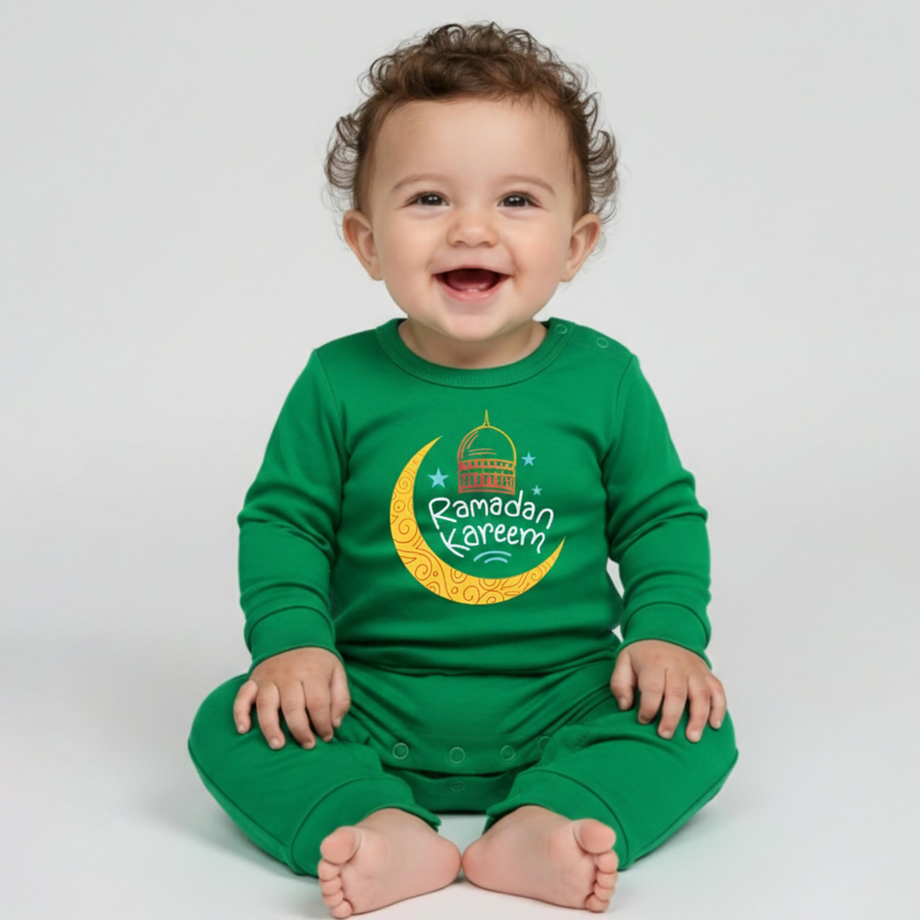 رومبر بأكمام طويلة وطبعة "رمضان كريم" من بيبي كلو-baby-boys-clothing-rompers-image-1