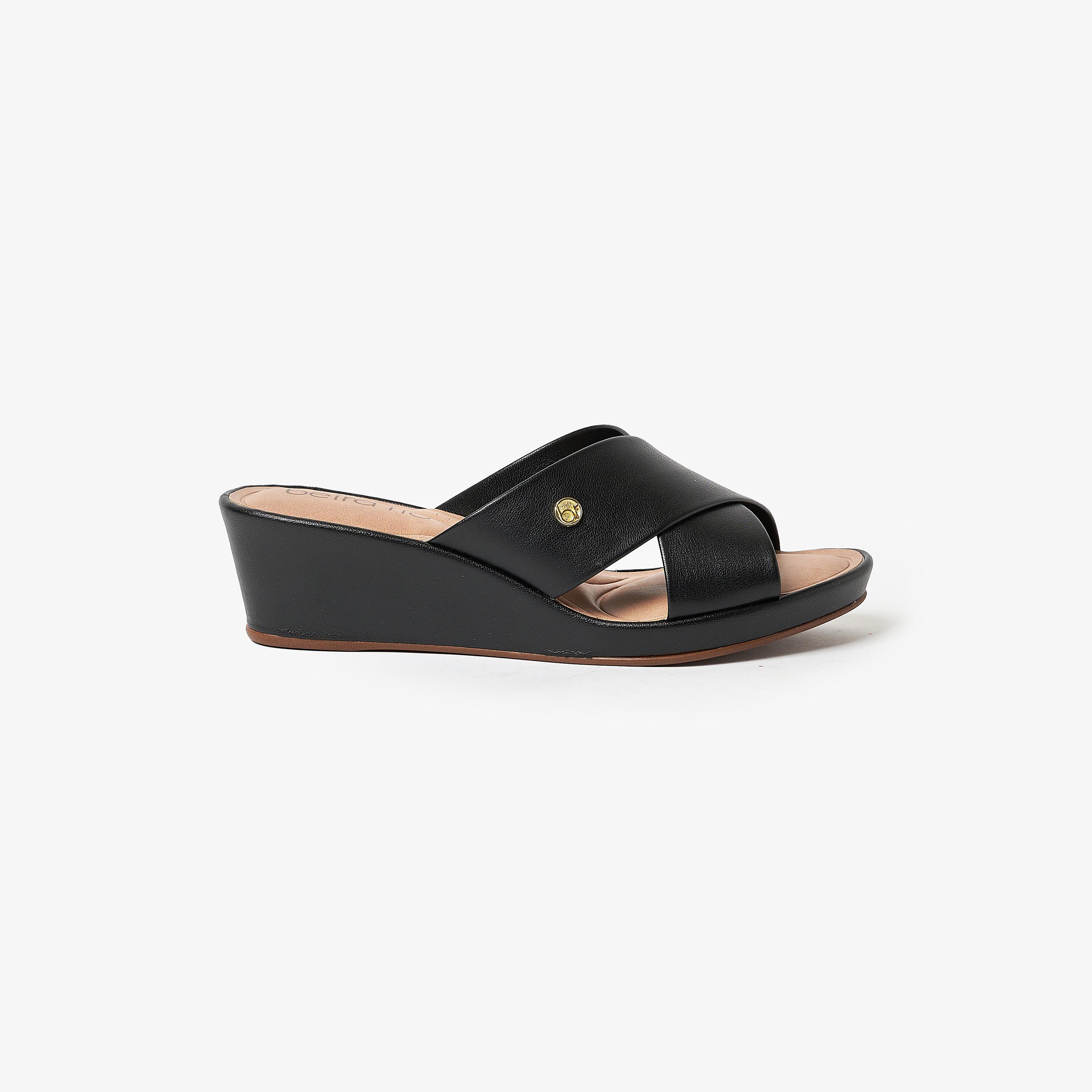حذاء ويدج نسائي من بيرا ريو بحزام متقاطع | 8457-300-11079-women-shoes-heels-image-2