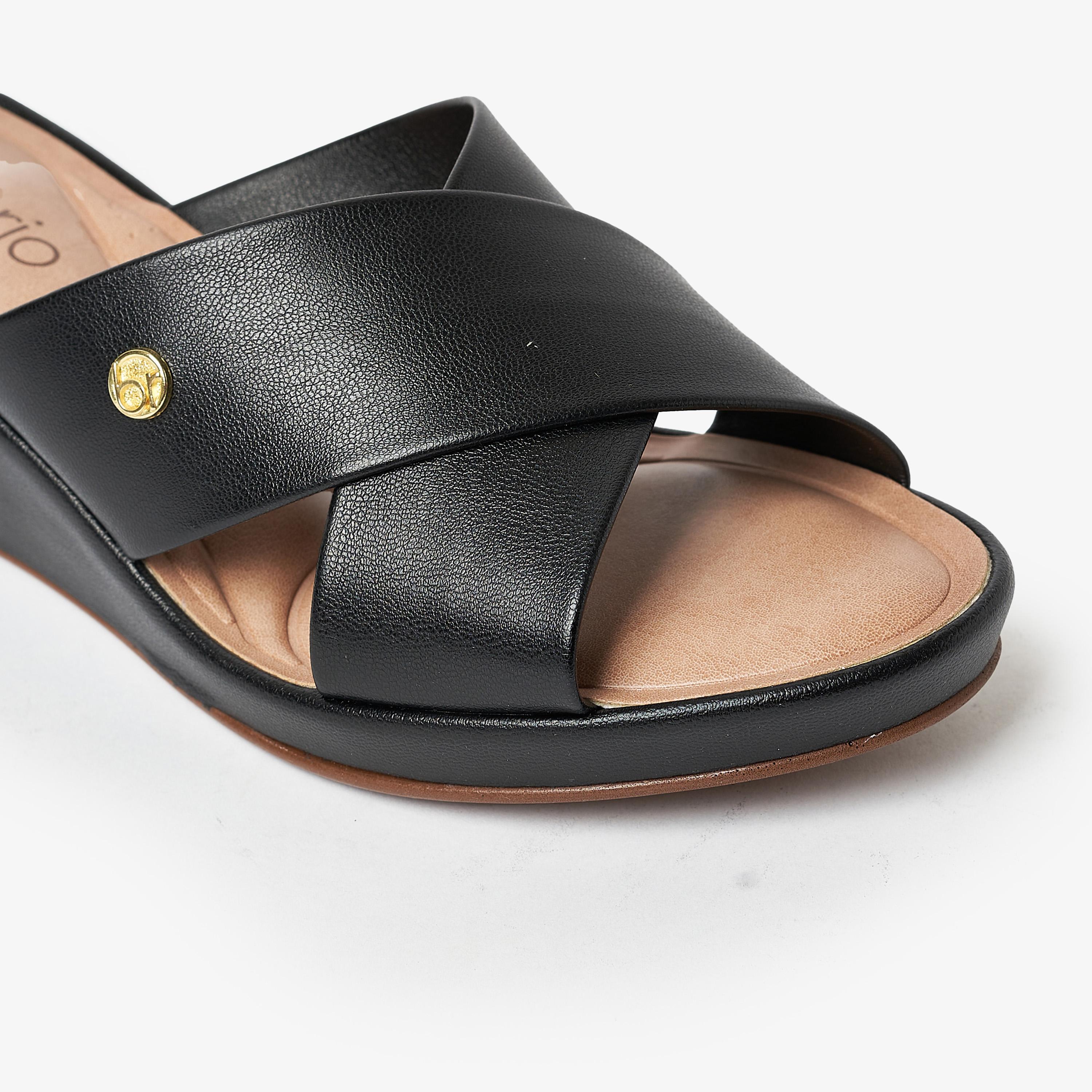 حذاء ويدج نسائي من بيرا ريو بحزام متقاطع | 8457-300-11079-women-shoes-heels-image-5