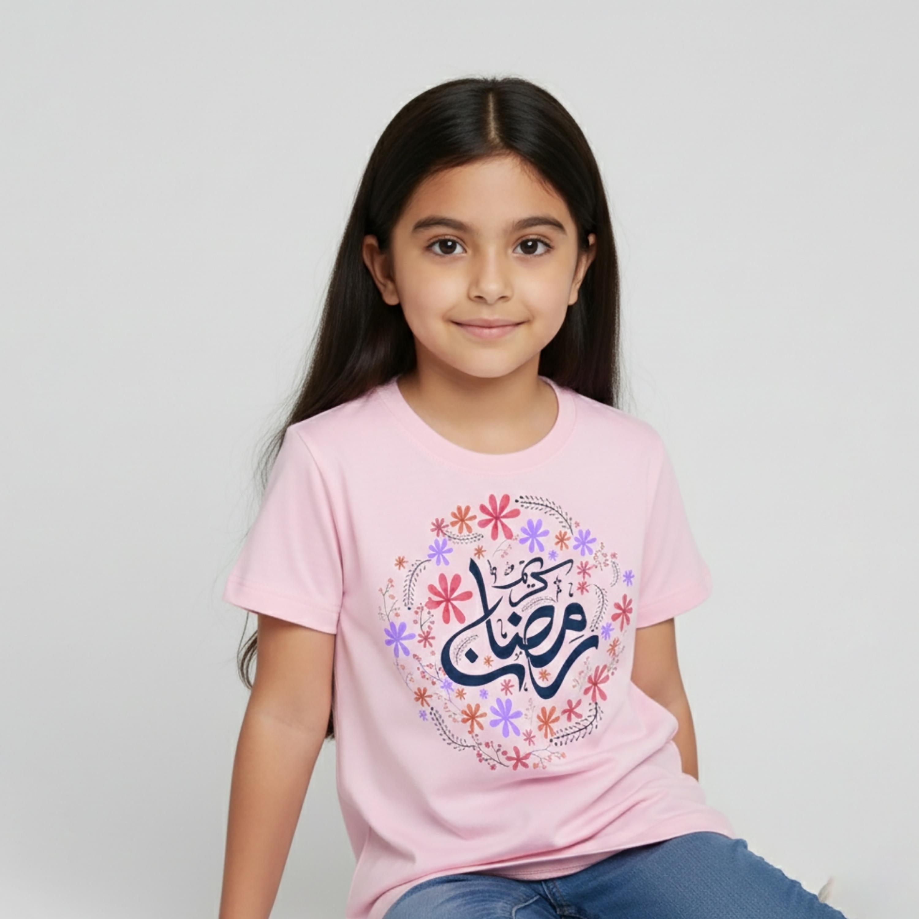 تيشيرت بأكمام قصيرة وطبعة عربية "فلورال" من بيبي كلو-girls-clothing-tshirts-image-3
