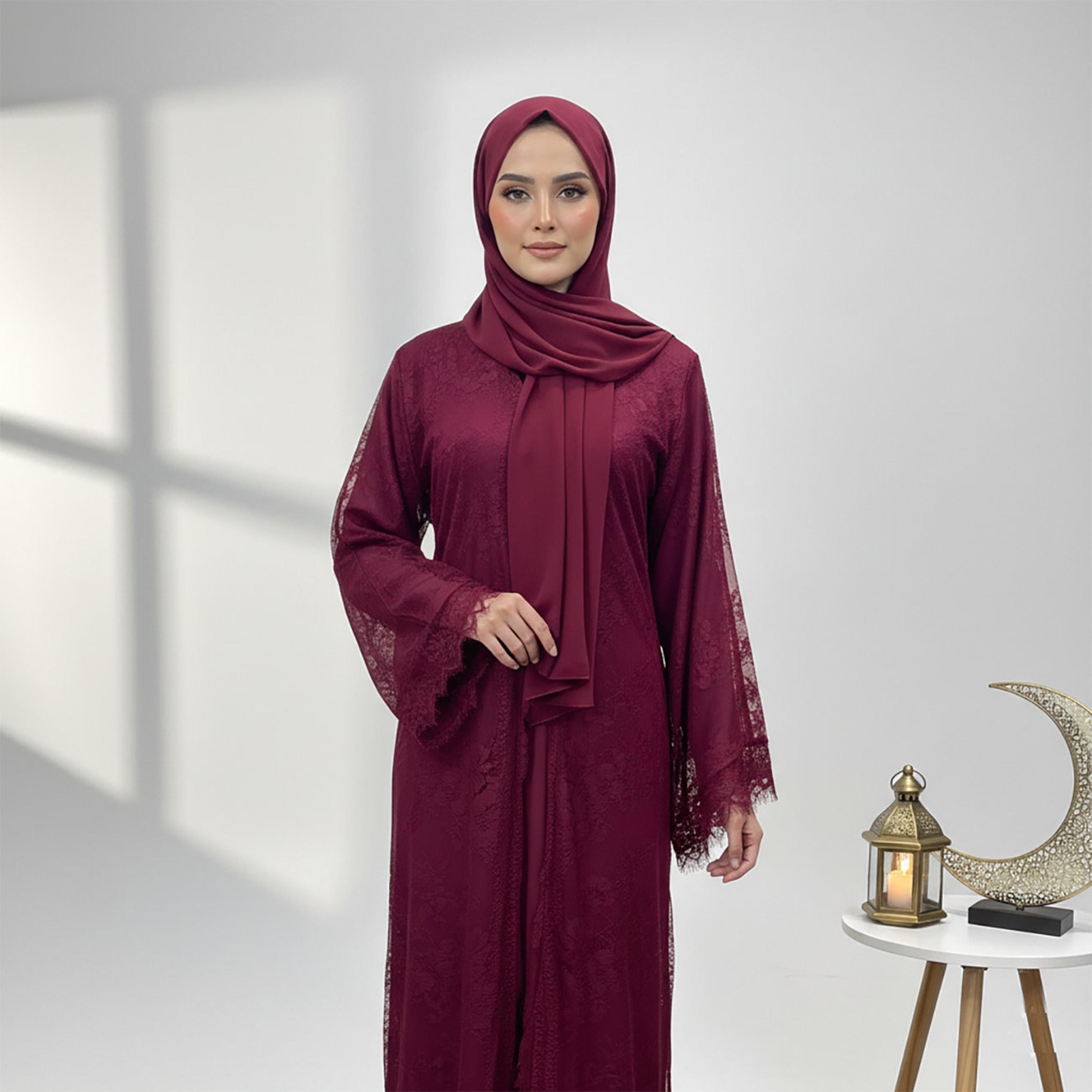عباءة سهرة نسائية "نيدا" بلون بورجوندي بأكمام "فليرد" واسعة وتصميم دانتيل كامل مع حجاب من نخبة-women-arabicclothing-abayas-image-2