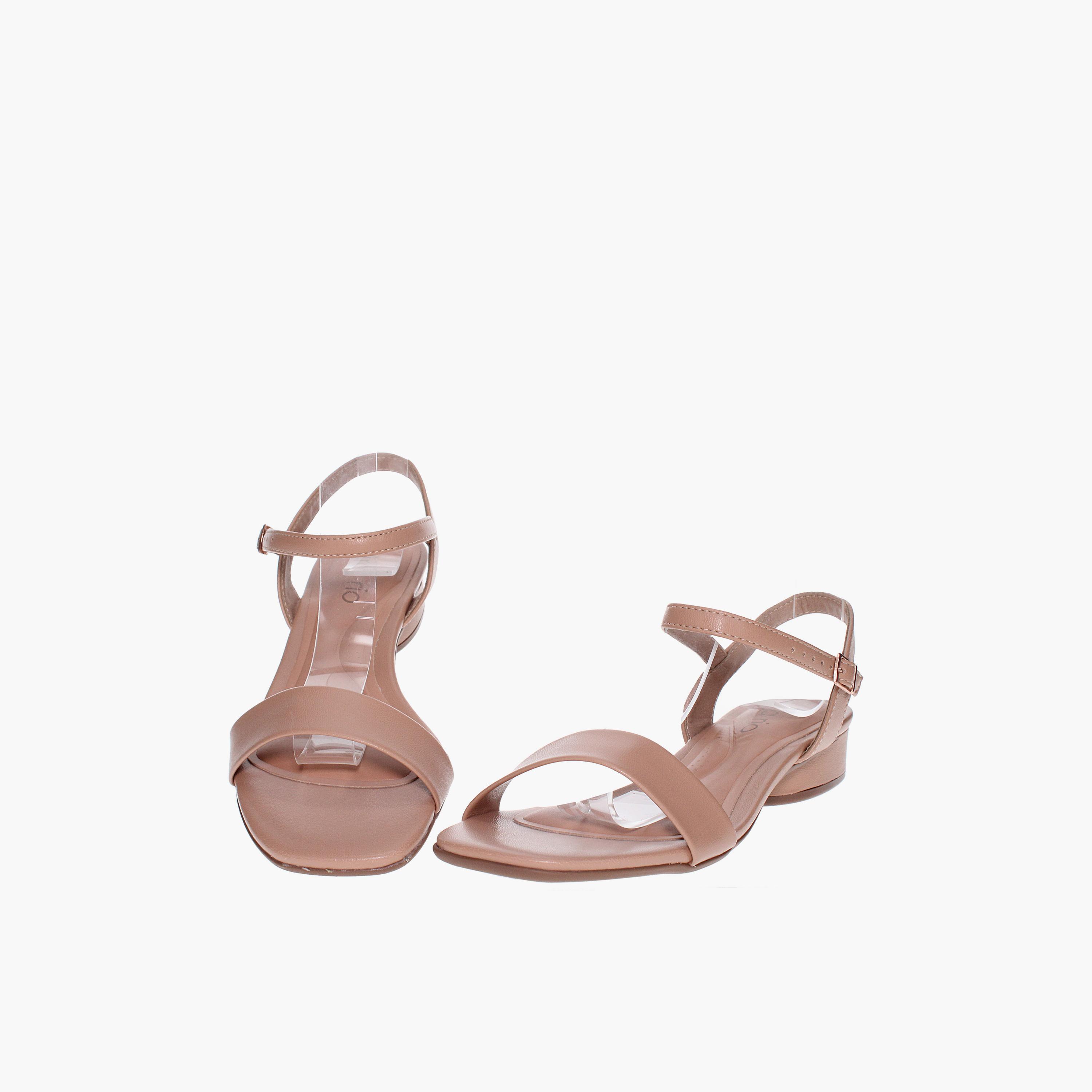 بييرا ريو - حذاء نسائي كعب عريض وحزام بمشبك | 8504-102-9569-52531-women-shoes-sandals-heeled-image-3