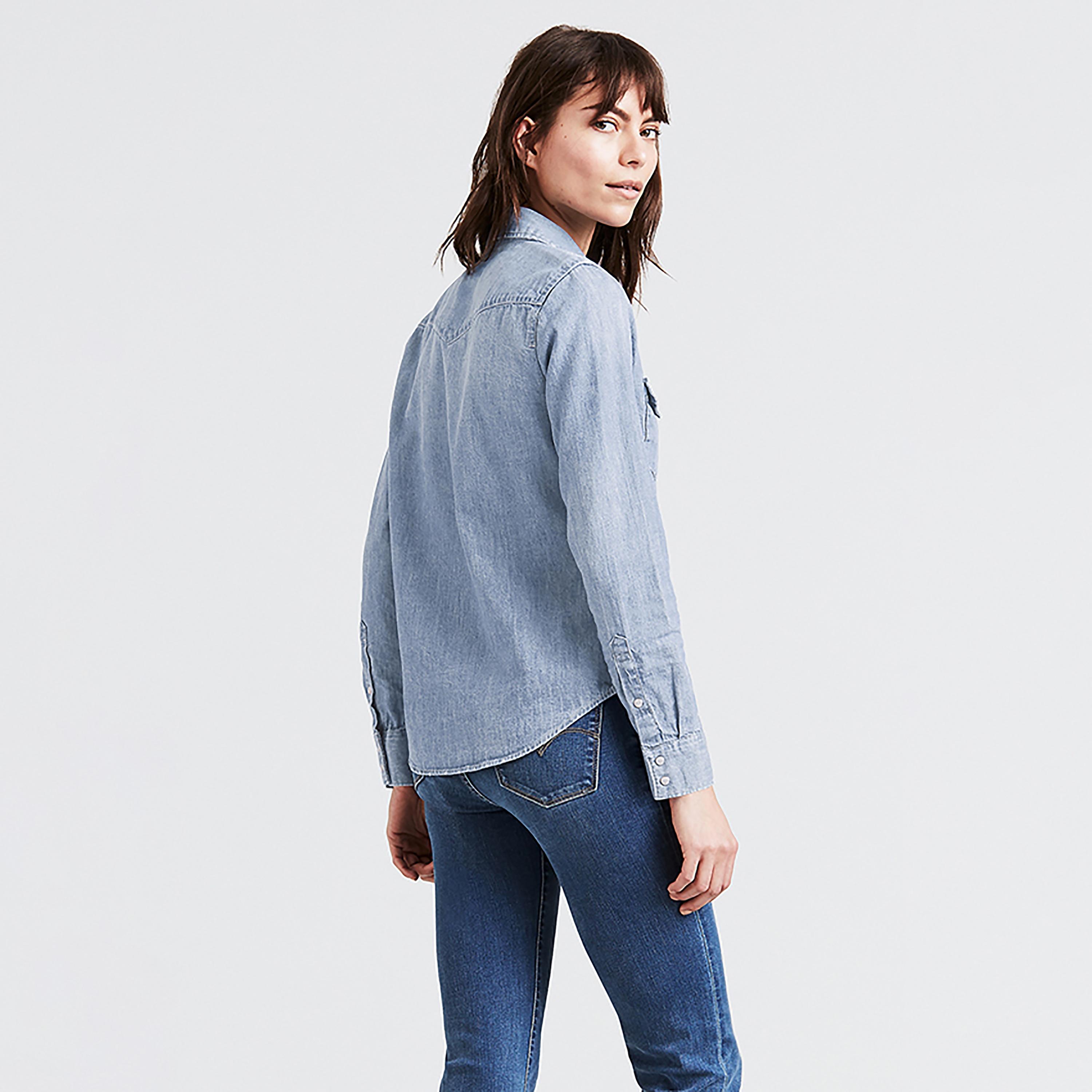 قميص كاجوال دينم بأكمام طويلة ذو ياقة سادة من ليفايز-women-clothing-shirtsandblouses-shirts-image-2