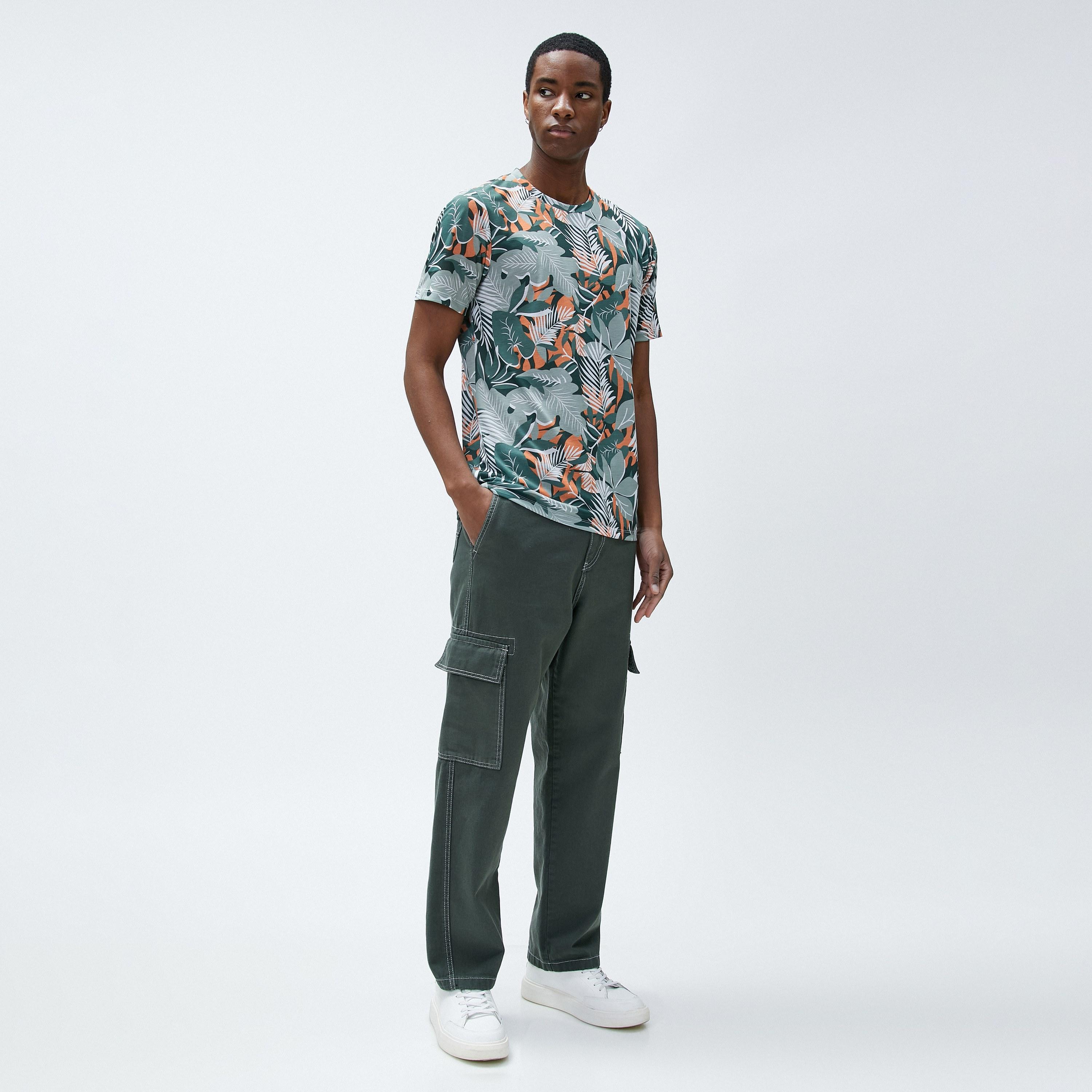 KOTON Tropical Floral Print Crew Neck Short Sleeves Men's T-Shirt-men-clothing-tshirtsandpolos-tshirts-image-2