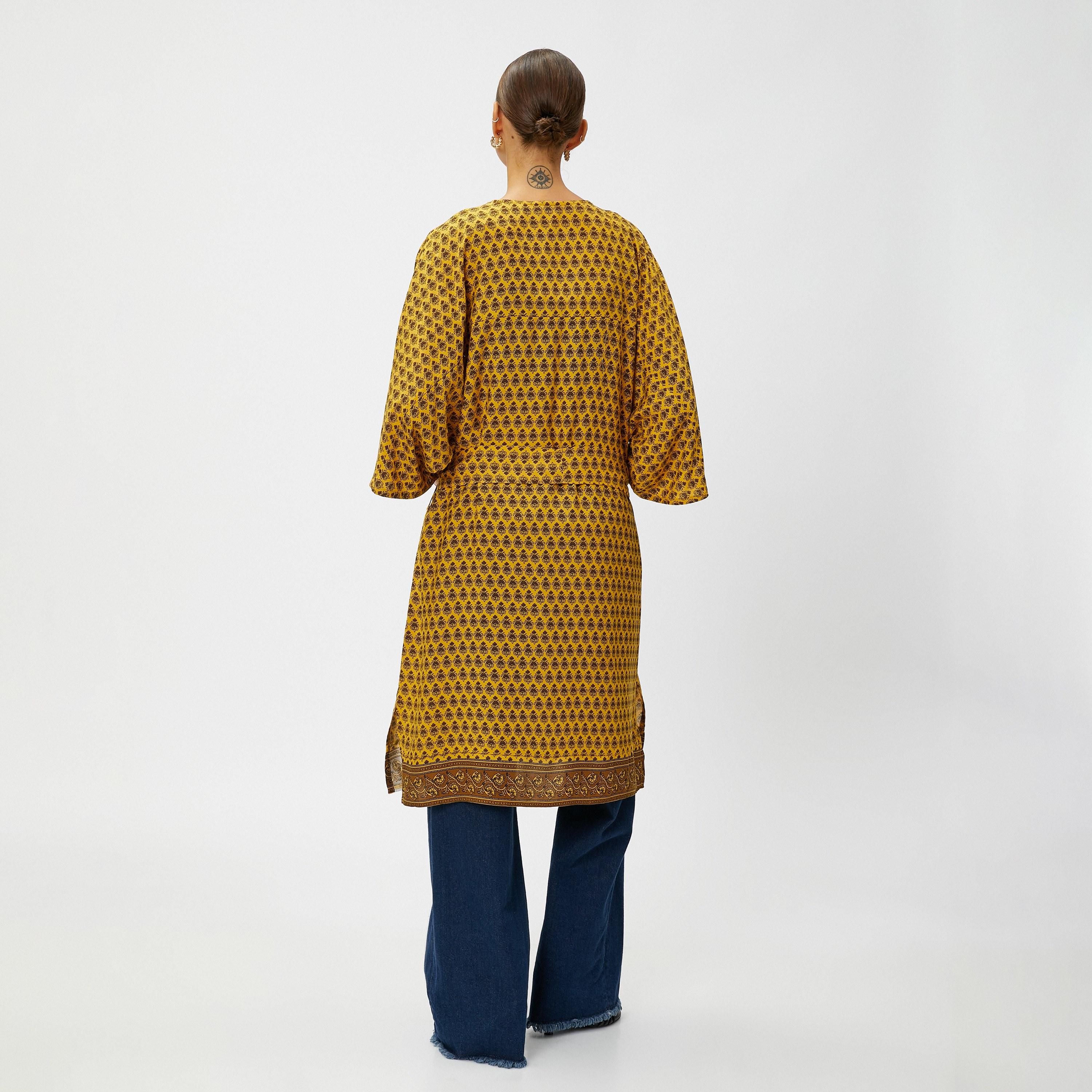 كيمونو نسائي مفتوح من الأمام بأكمام واسعة وطبعة زهور إثنية بلون أصفر من كوتون-women-clothing-shirtsandblouses-blouses-image-3