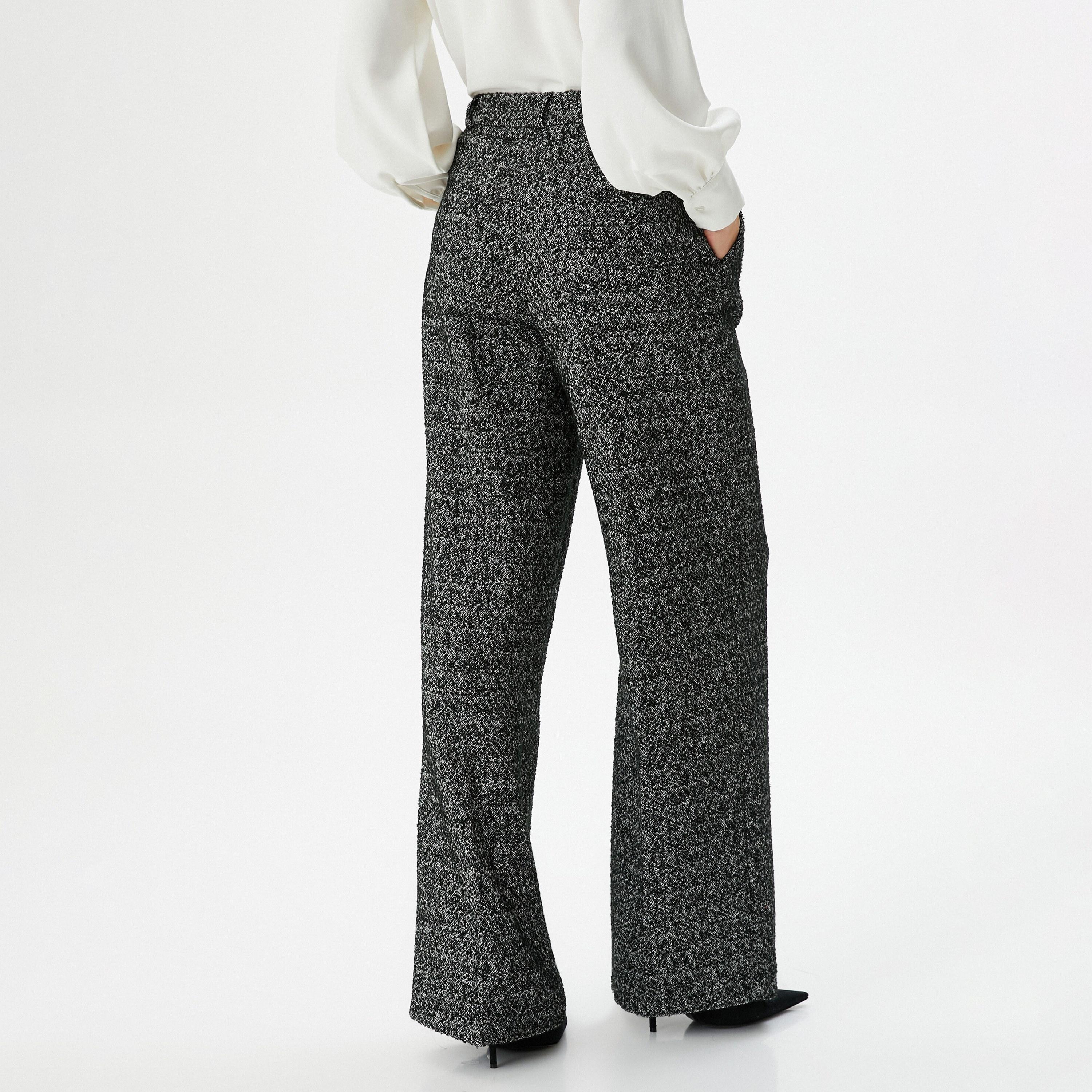 بنطال نسائي بارز الملمس بقصة أرجل واسعة وسحاب بلون رمادي فحمى من كوتون-women-clothing-bottoms-trousers-image-4
