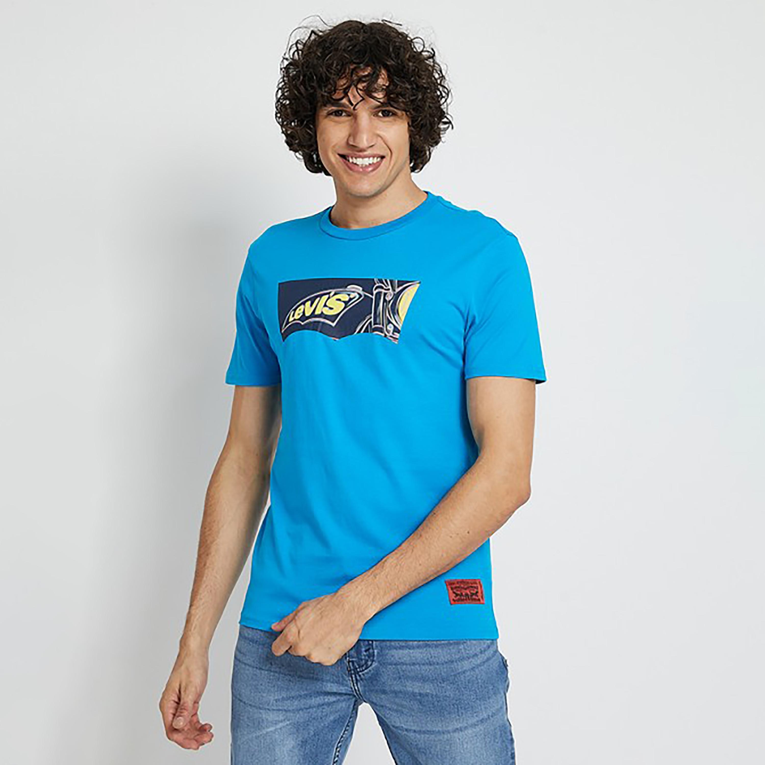 تيشيرت ليفايز بأكمام قصيرة وياقة دائرية مع شعار-men-clothing-tshirtsandpolos-tshirts-image-1