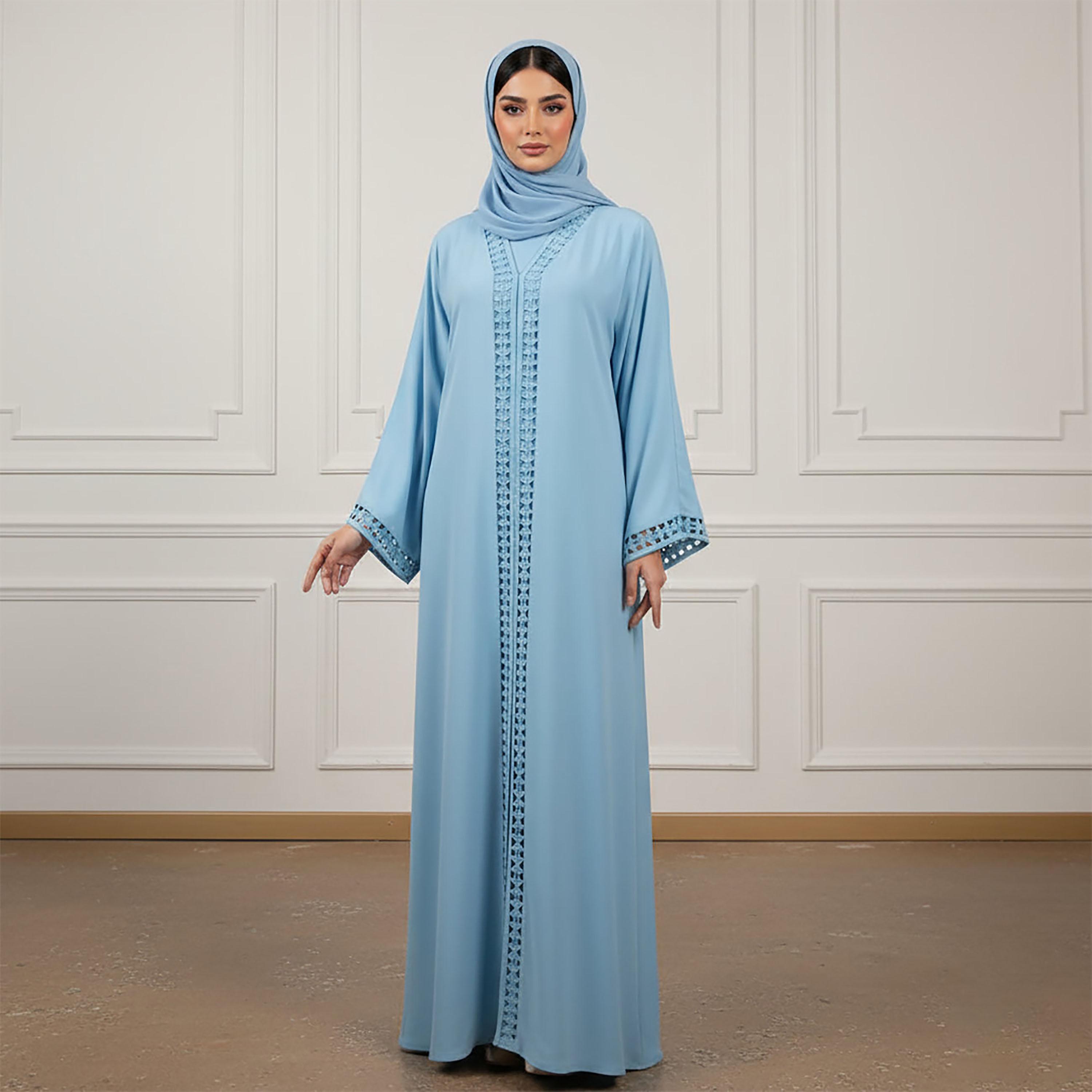 عباءة نسائية من قماش الندى بتفاصيل دانتيل بلون أزرق مع حجاب من نخبة-women-arabicclothing-abayas-image-1