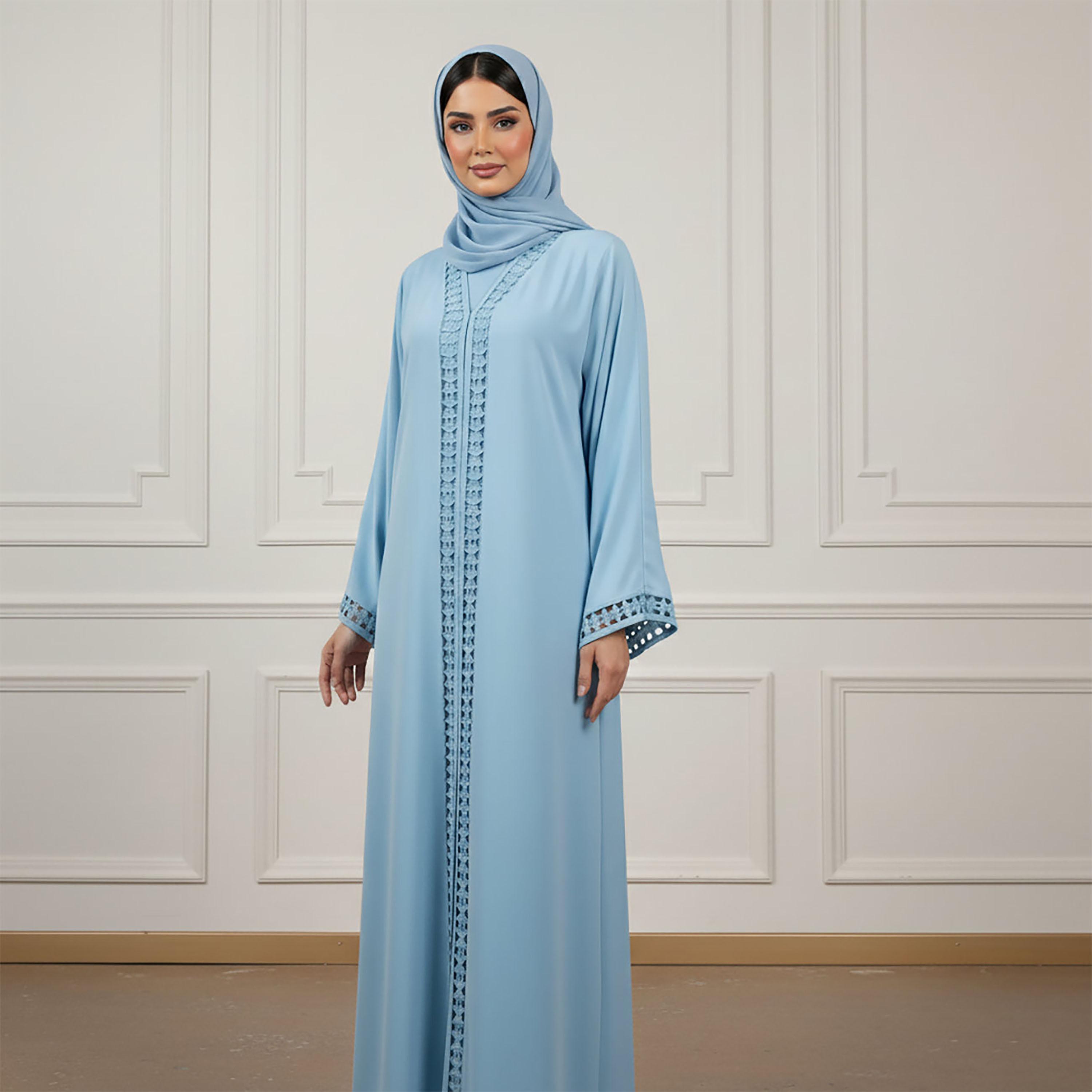 عباءة نسائية من قماش الندى بتفاصيل دانتيل بلون أزرق مع حجاب من نخبة-women-arabicclothing-abayas-image-2