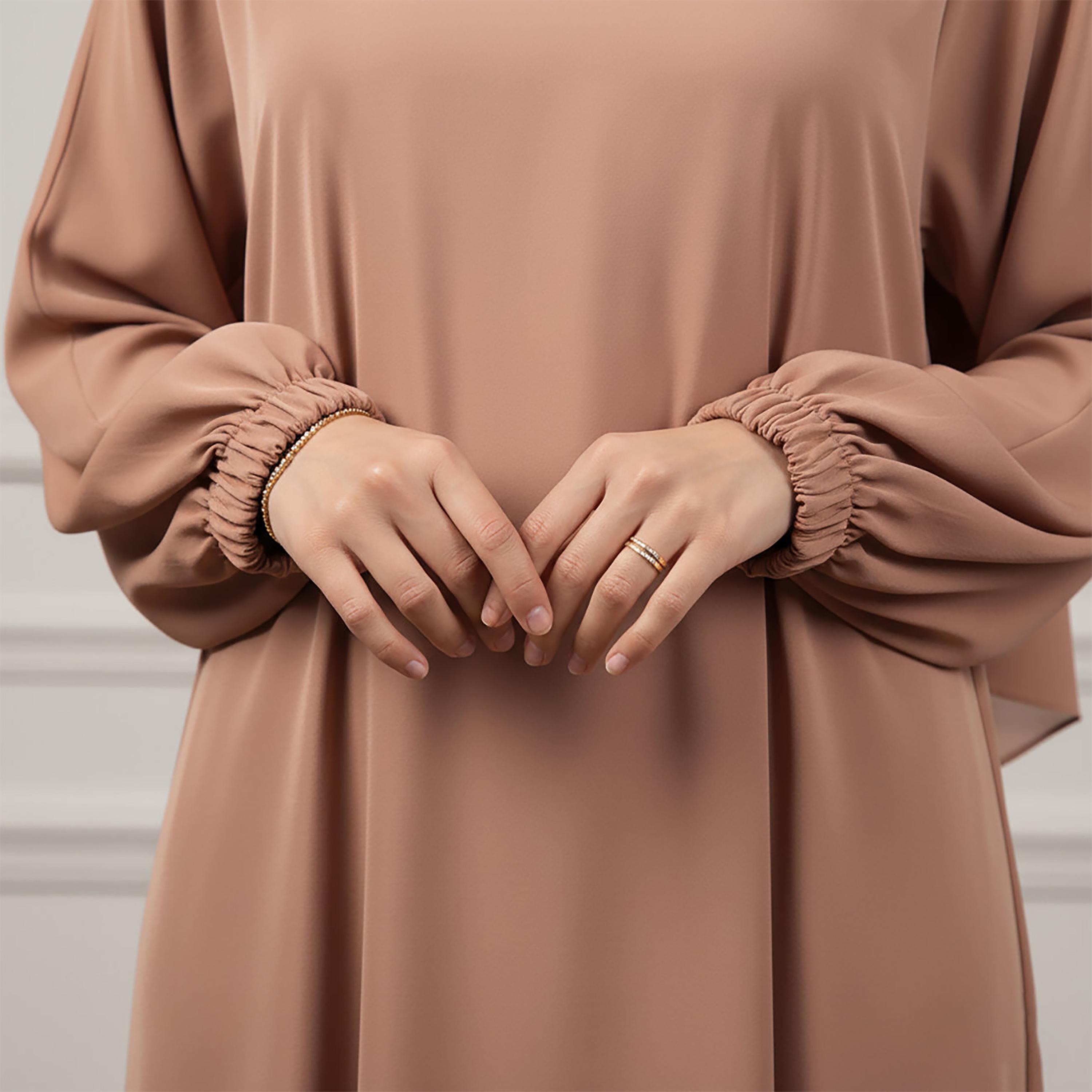عباءة نسائية كلوش من قماش الندى بأكمام ذات أساور مرنة مع حجاب من نخبة-women-arabicclothing-abayas-image-2