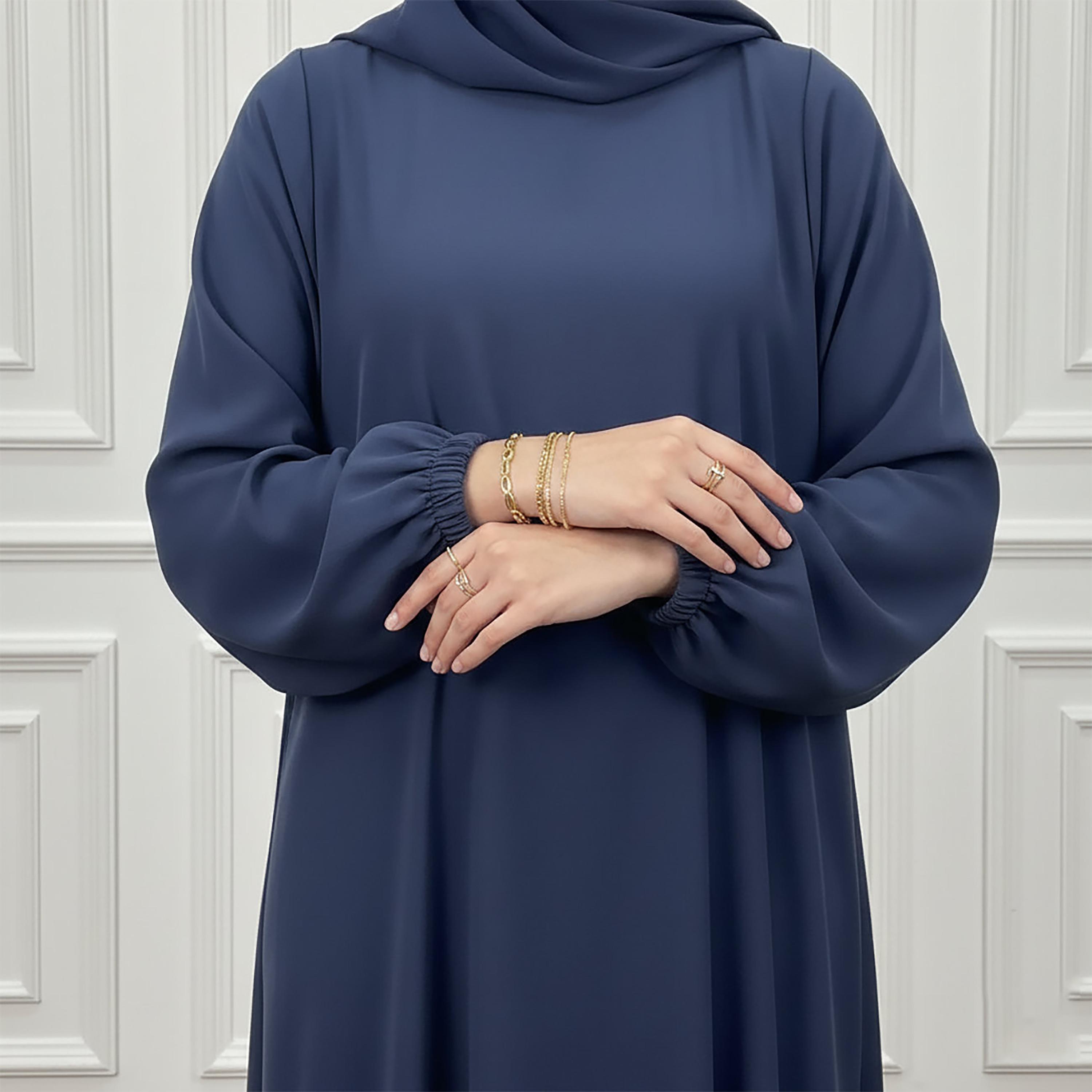 عباءة نسائية كلوش من قماش الندى بأكمام ذات أساور مرنة مع حجاب من نخبة-women-arabicclothing-abayas-image-2