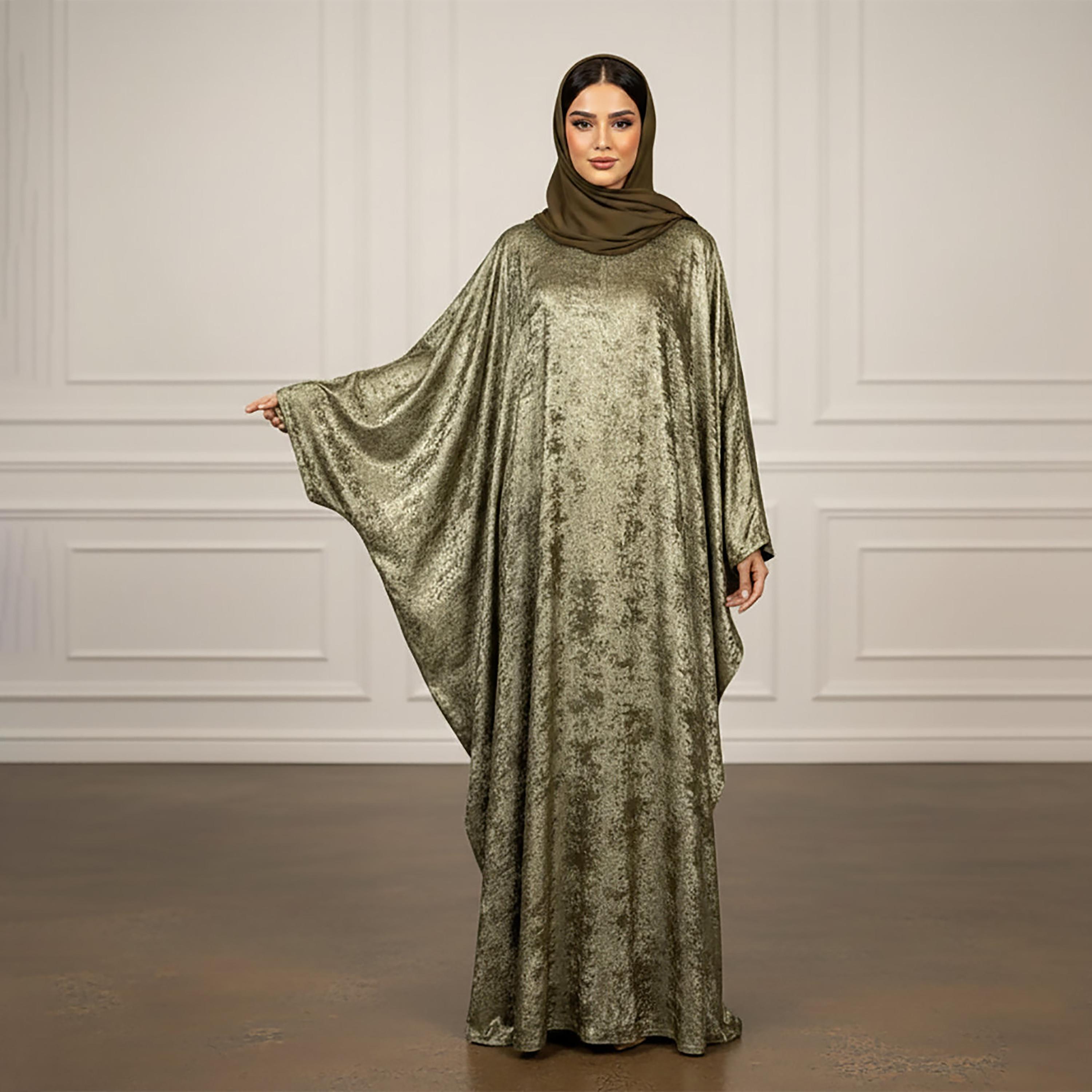بشت نسائي بأكمام الفراشة بلون ذهبي ميتاليك مع حجاب من نخبة-women-arabicclothing-abayas-image-1