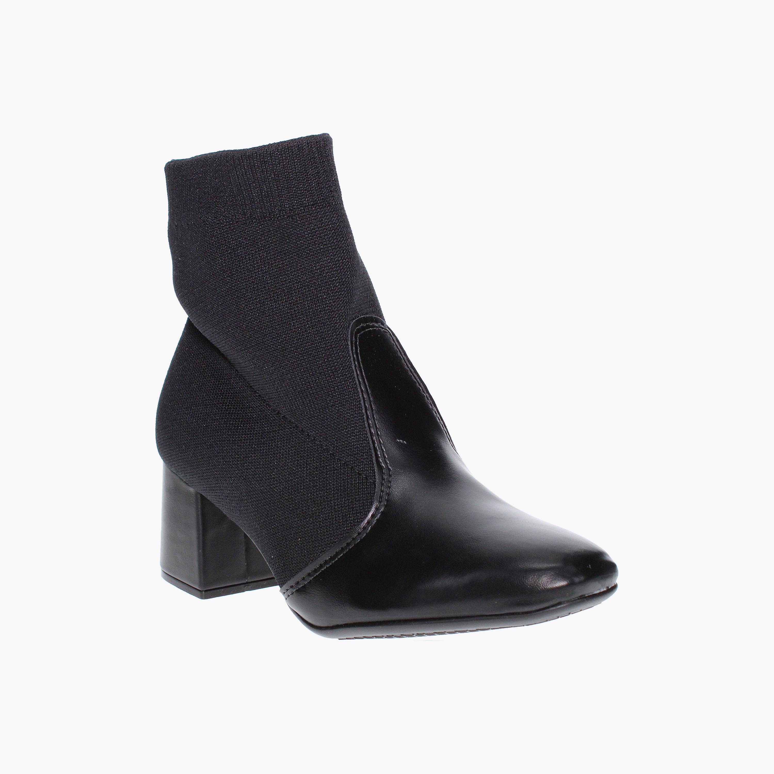 أحذية تشيلسي نسائية ذات الكعب العالي من بيرا ريو-women-shoes-boots-image-1