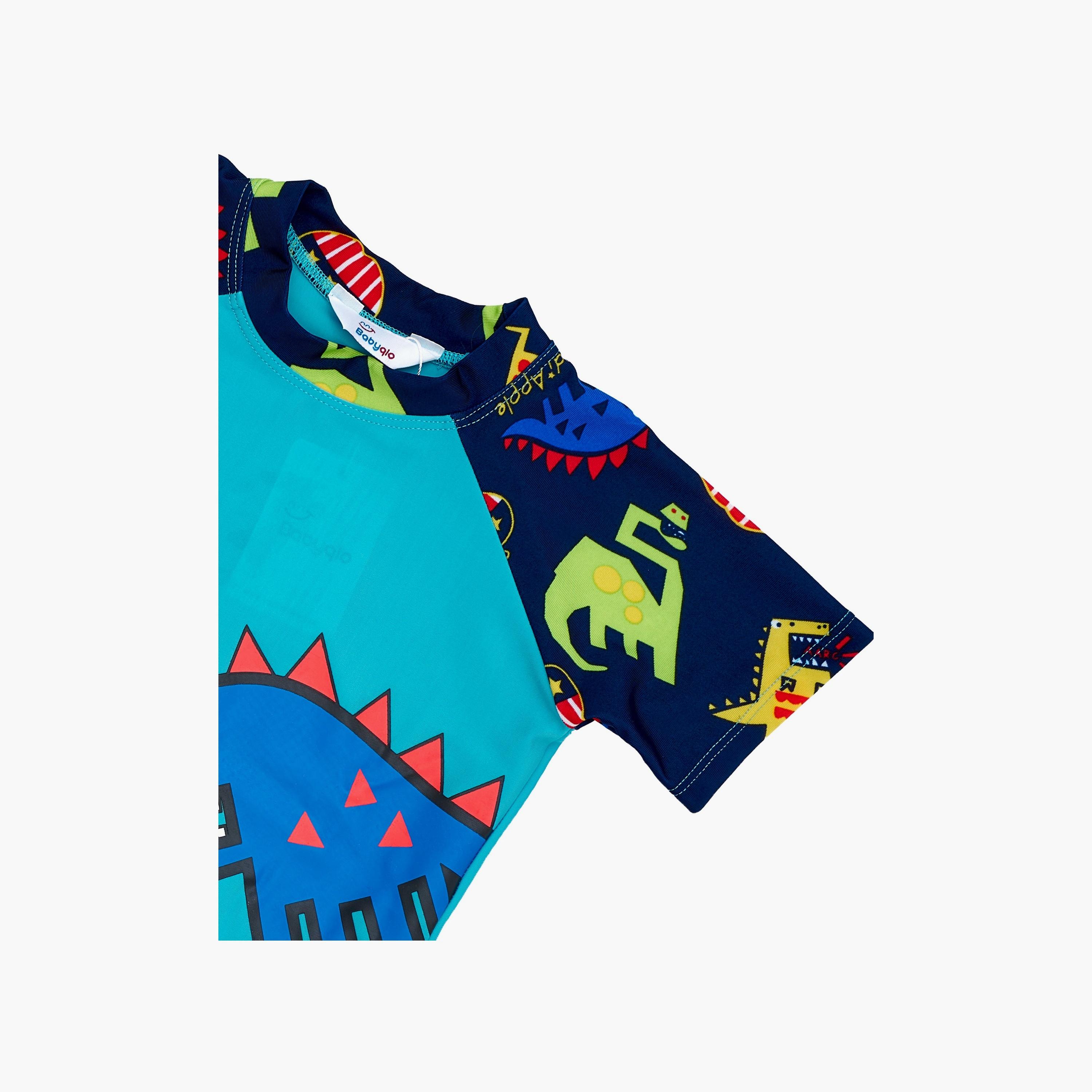 تي شيرت بأكمام قصيرة مطبوع عليه صورة ديناصور الوحش وشورت مع قبعة من بيبيكلو-boys-clothing-swimwear-image-2