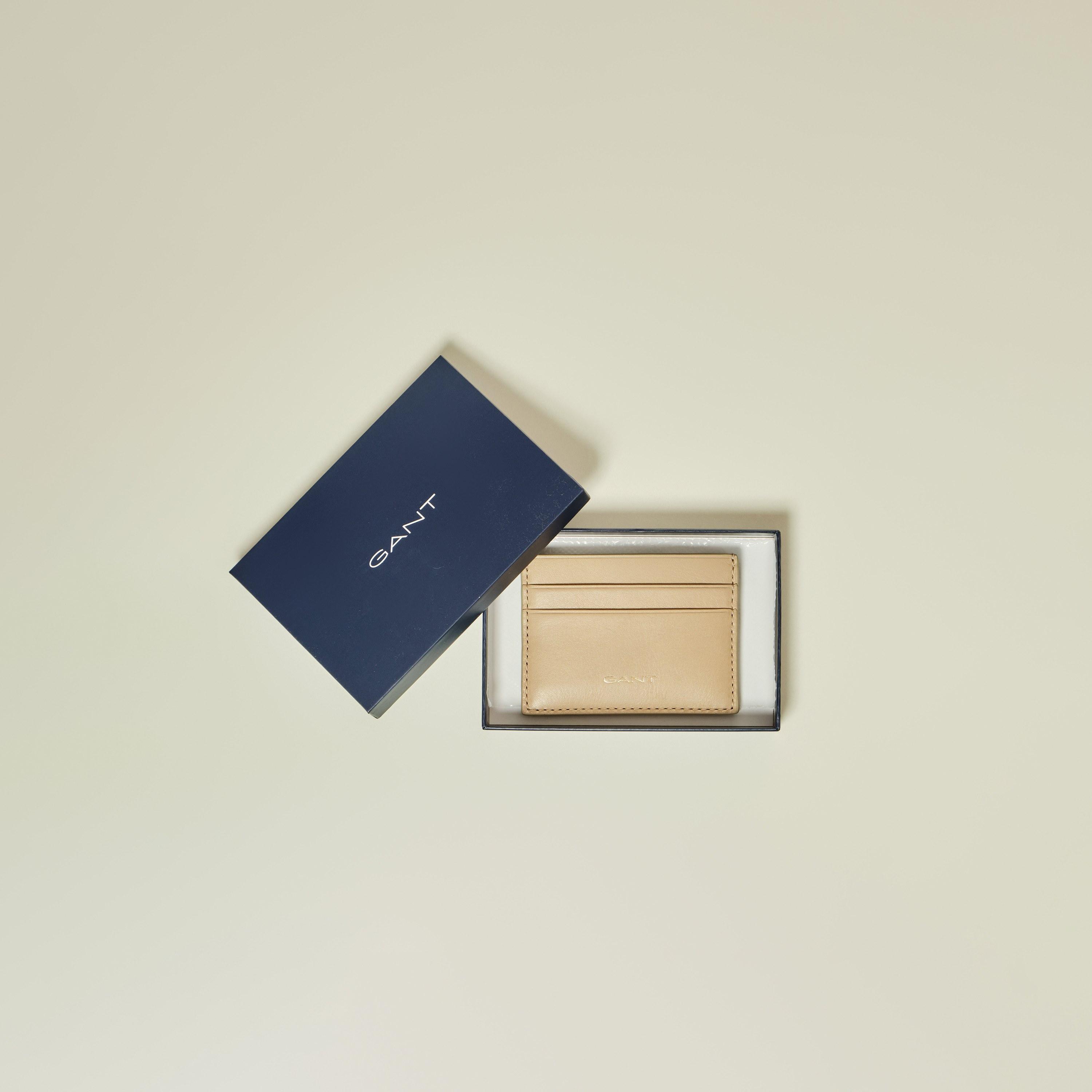 حامل بطاقات مطبوع عليه شعار Gant للرجال-women-bagsandwallets-wallets-image-4