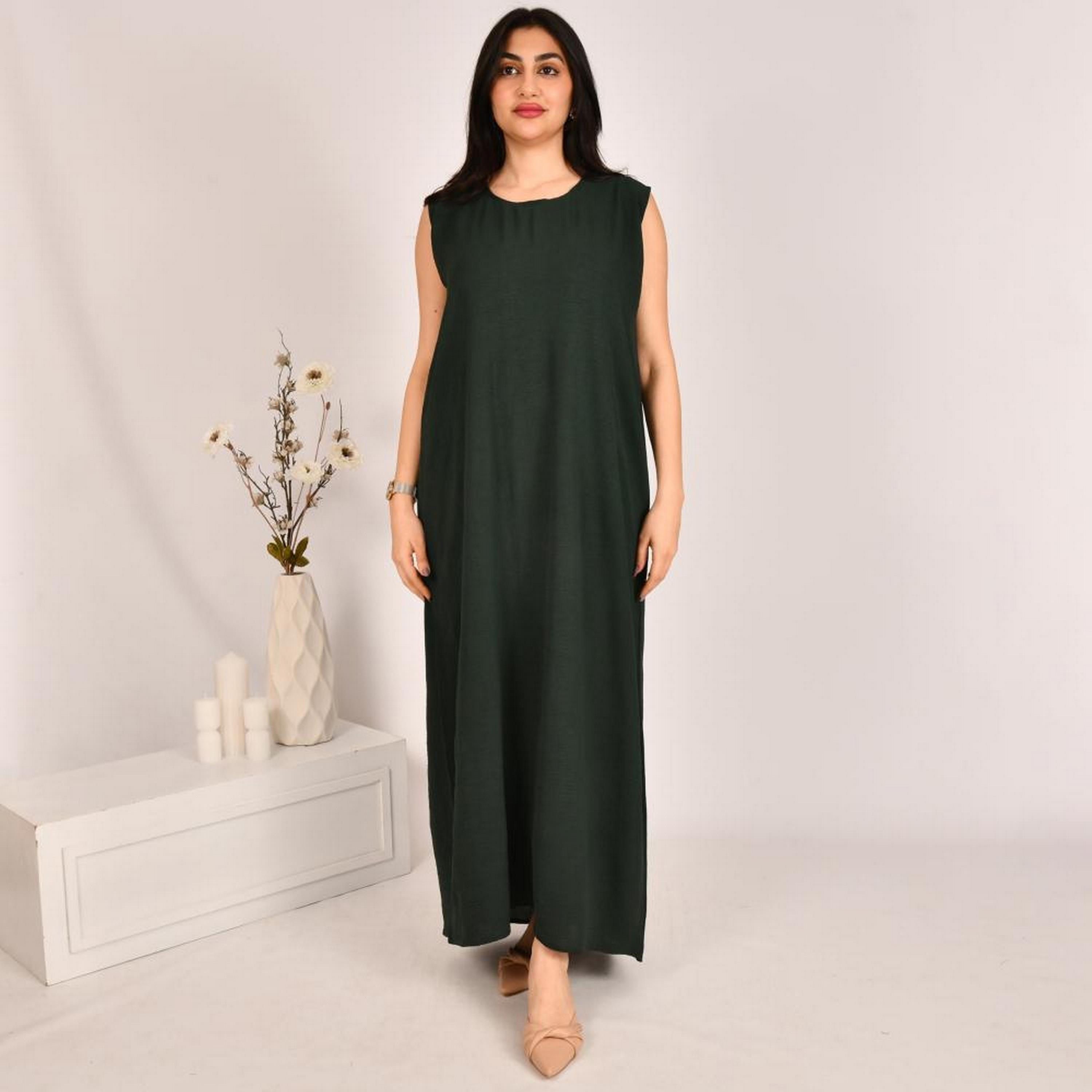 فستان داخلي من الكتان الأخضر للنساء من بيوند عباية-women-arabicclothing-abayainner-image-1