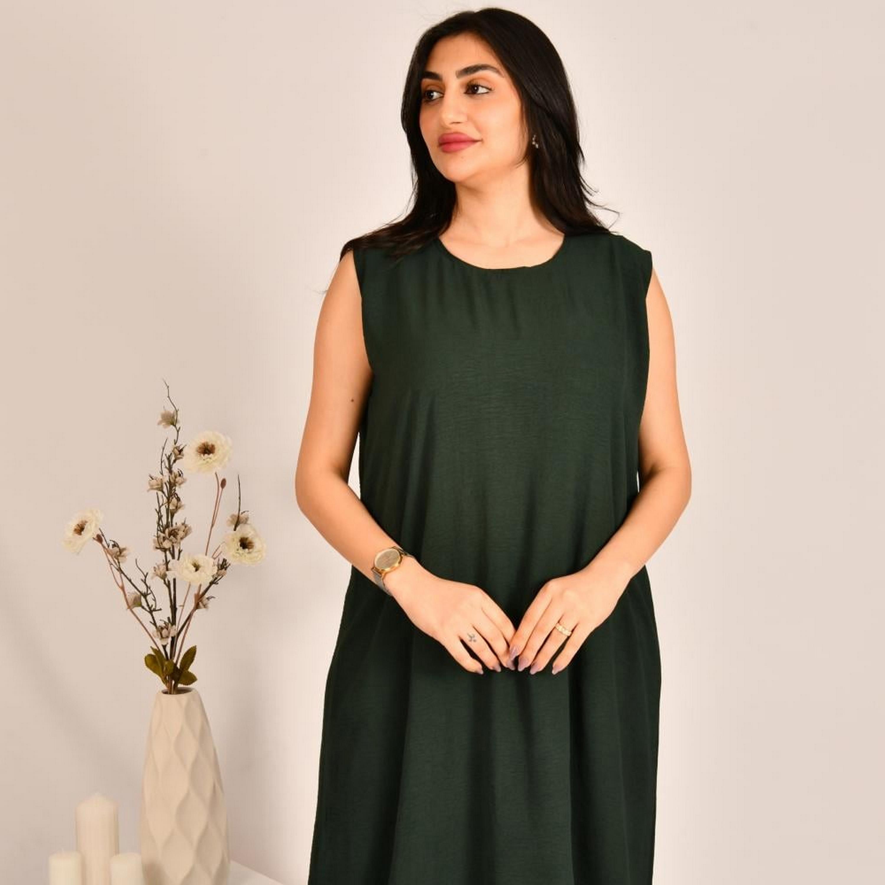 فستان داخلي من الكتان الأخضر للنساء من بيوند عباية-women-arabicclothing-abayainner-image-2