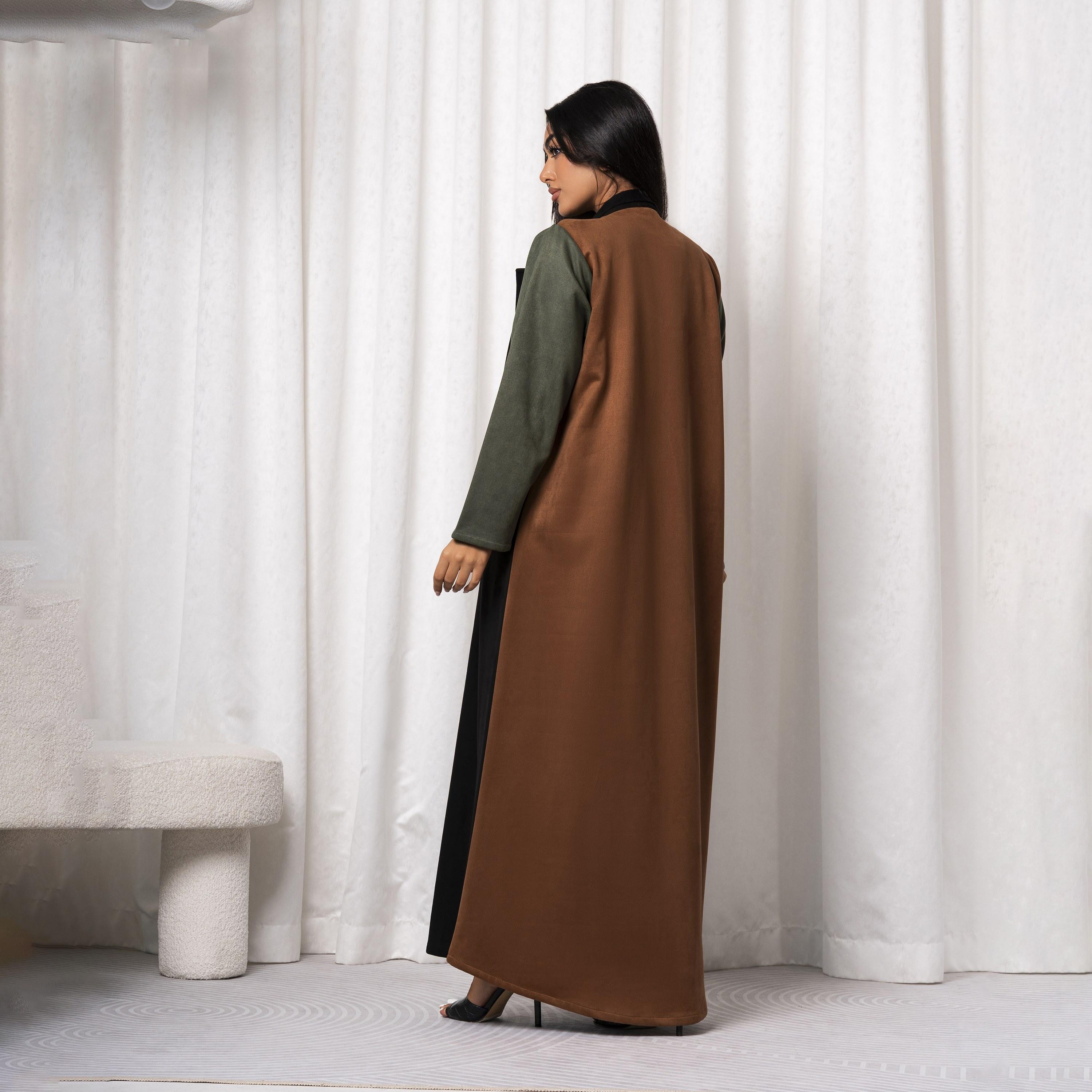Moistreet Multicolour Notched Lapel Embroidered Handmade Barbie Crepe Women's Abaya-women-arabicclothing-abayas-image-4