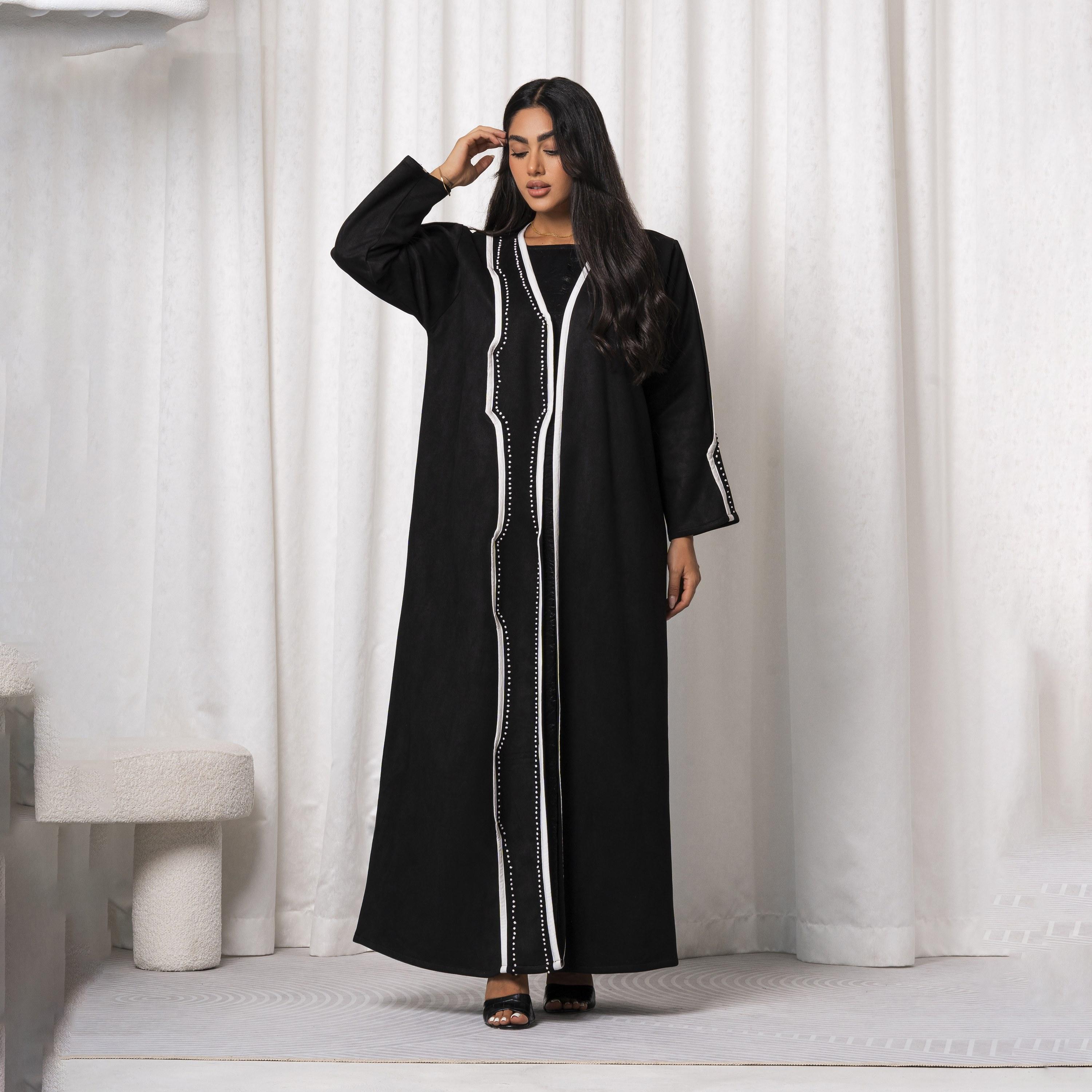 Moistreet Black Embroidered Handmade Shamua Women's Abaya-women-arabicclothing-abayas-image-1