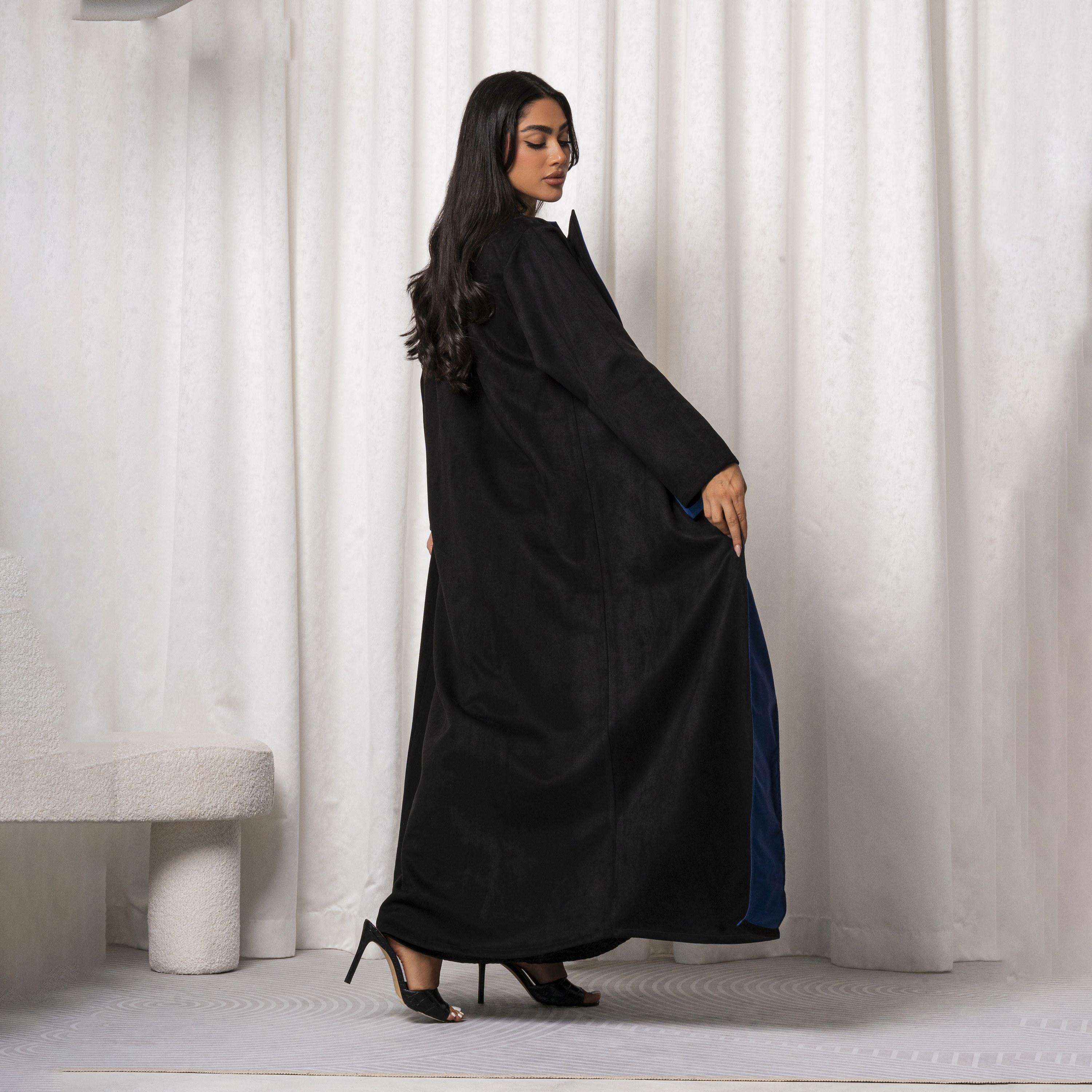 عباية شاموا نسائية مصنوعة يدويًا بألوان متعددة مع ياقة مدببة باللون الأسود من مويستريت-women-arabicclothing-abayas-image-3