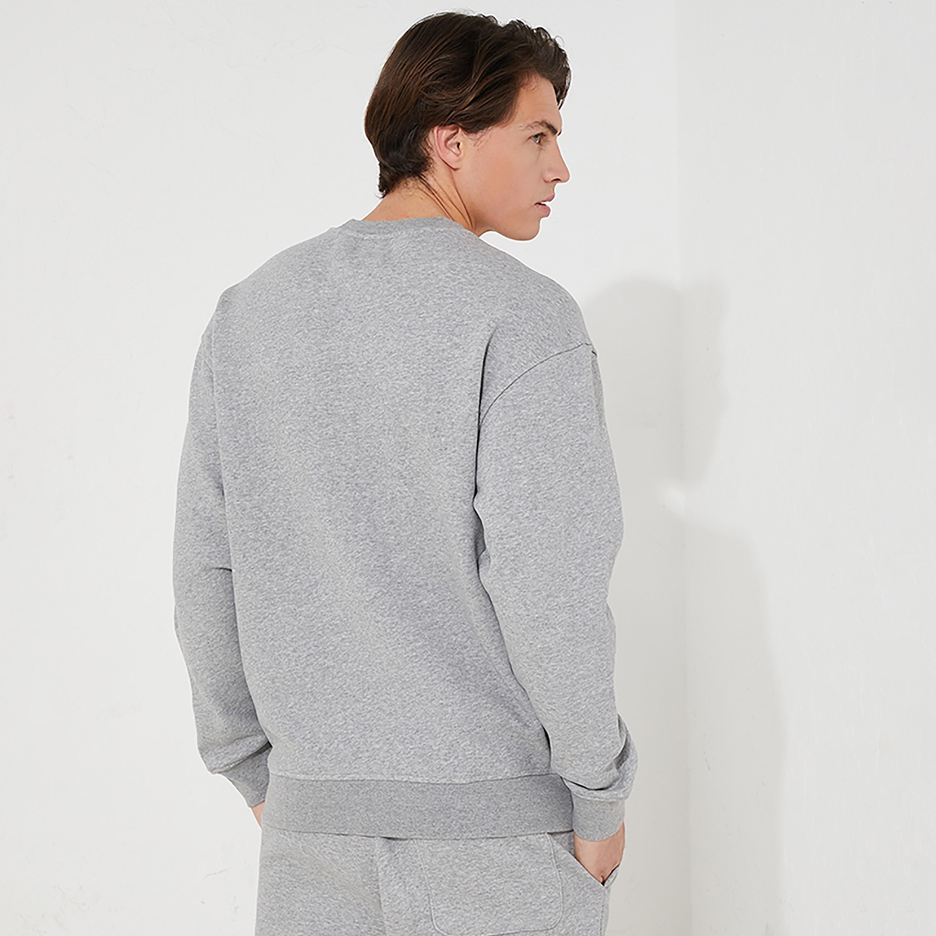 Levi's Plain Crew Neck Sweatshirt-men-clothing-hoodiesandsweatshirts-image-2