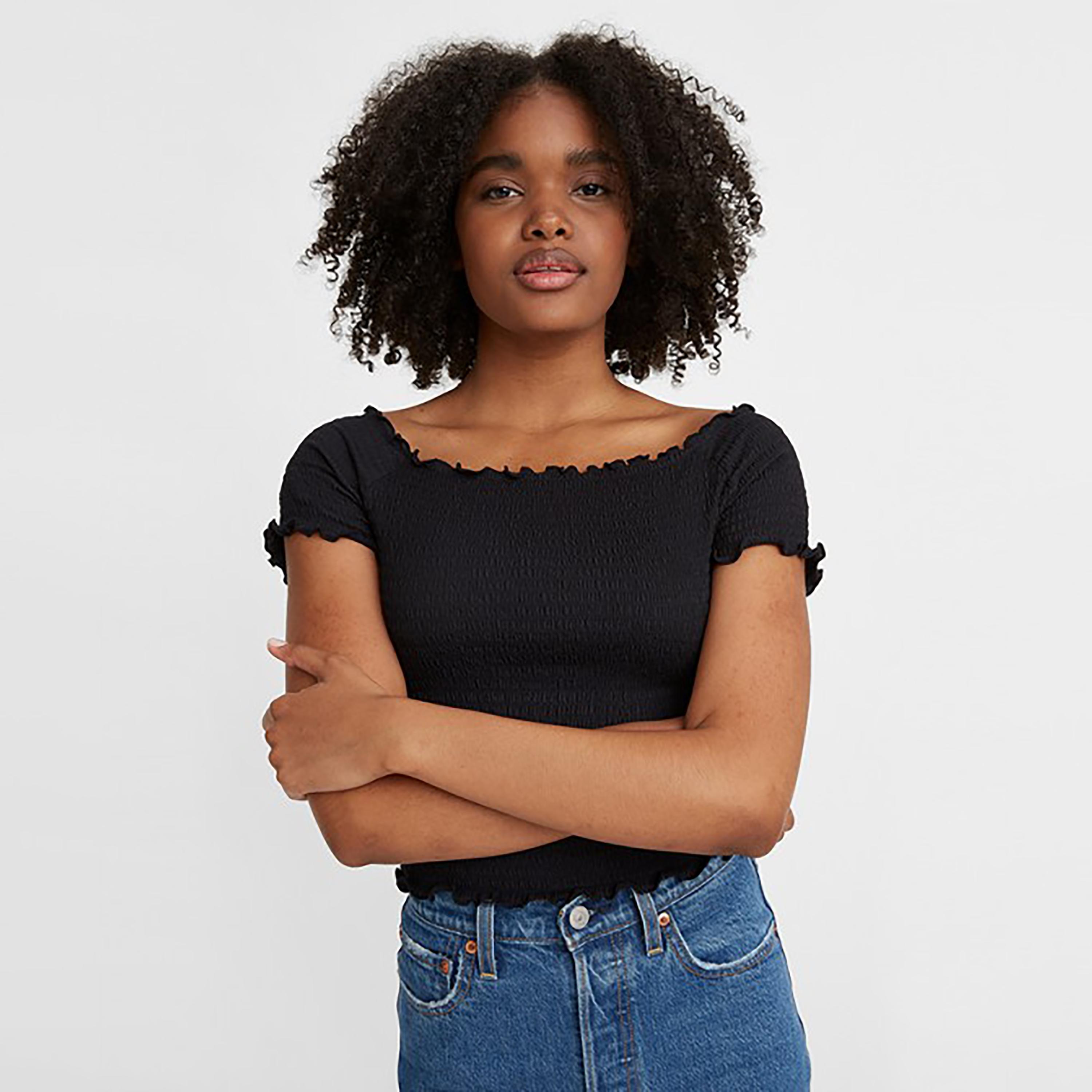 بلوزة من ليفايز برقبة قارب وأكمام قصيرة مع تکسثرد-women-clothing-shirtsandblouses-blouses-image-1