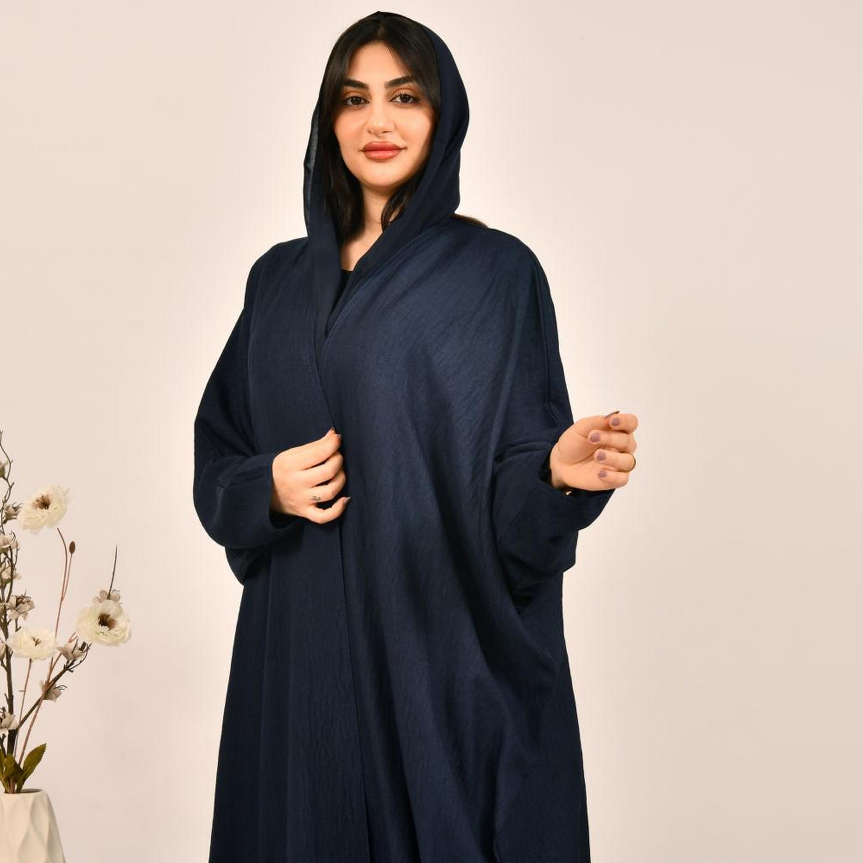 عباية بيشت من الكتان المزخرف بالأزرق الداكن مع حجاب من بيوند عباية-women-arabicclothing-abayas-image-2
