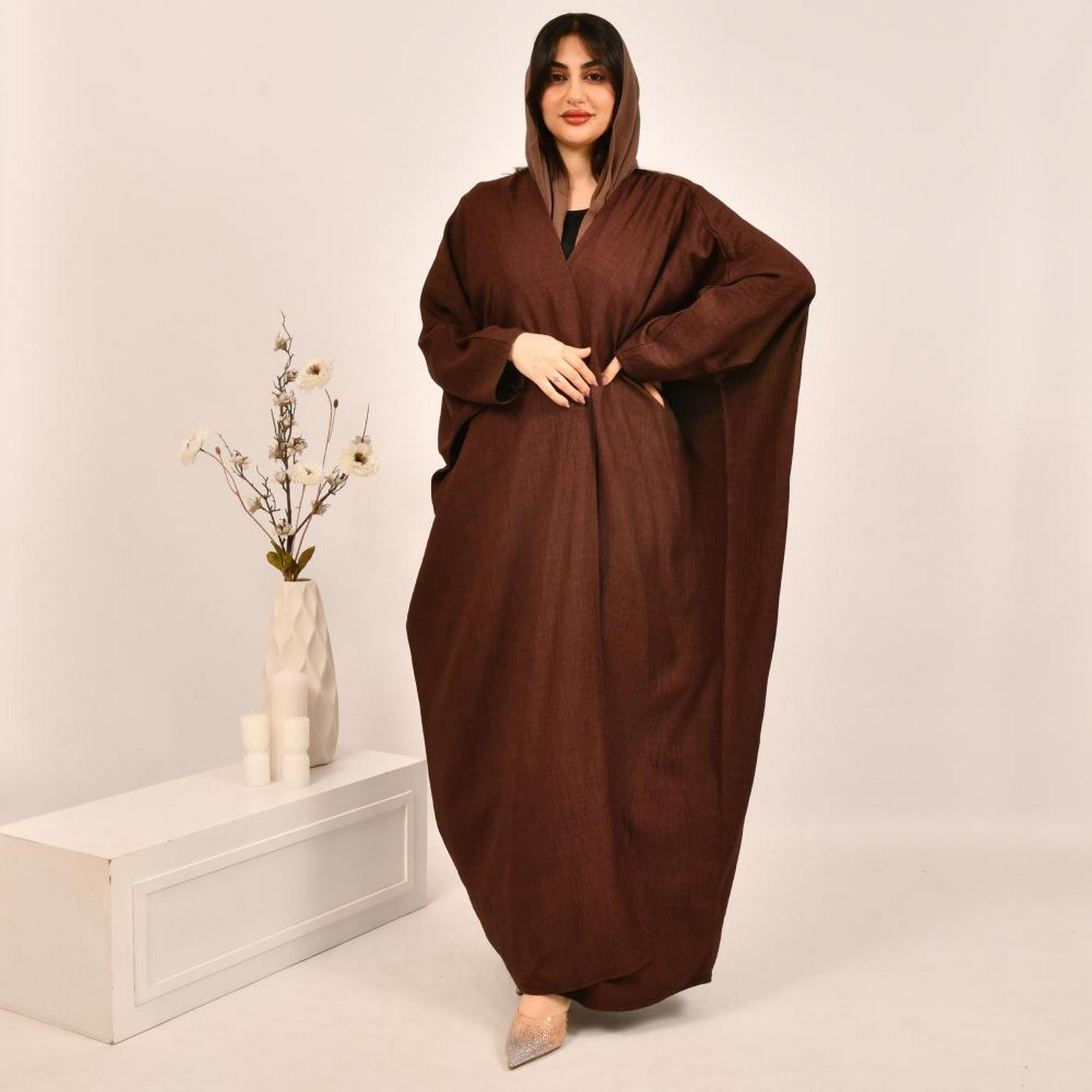 عباية بيشت من الكتان البني مع حجاب من بيوند عباية-women-arabicclothing-abayas-image-1