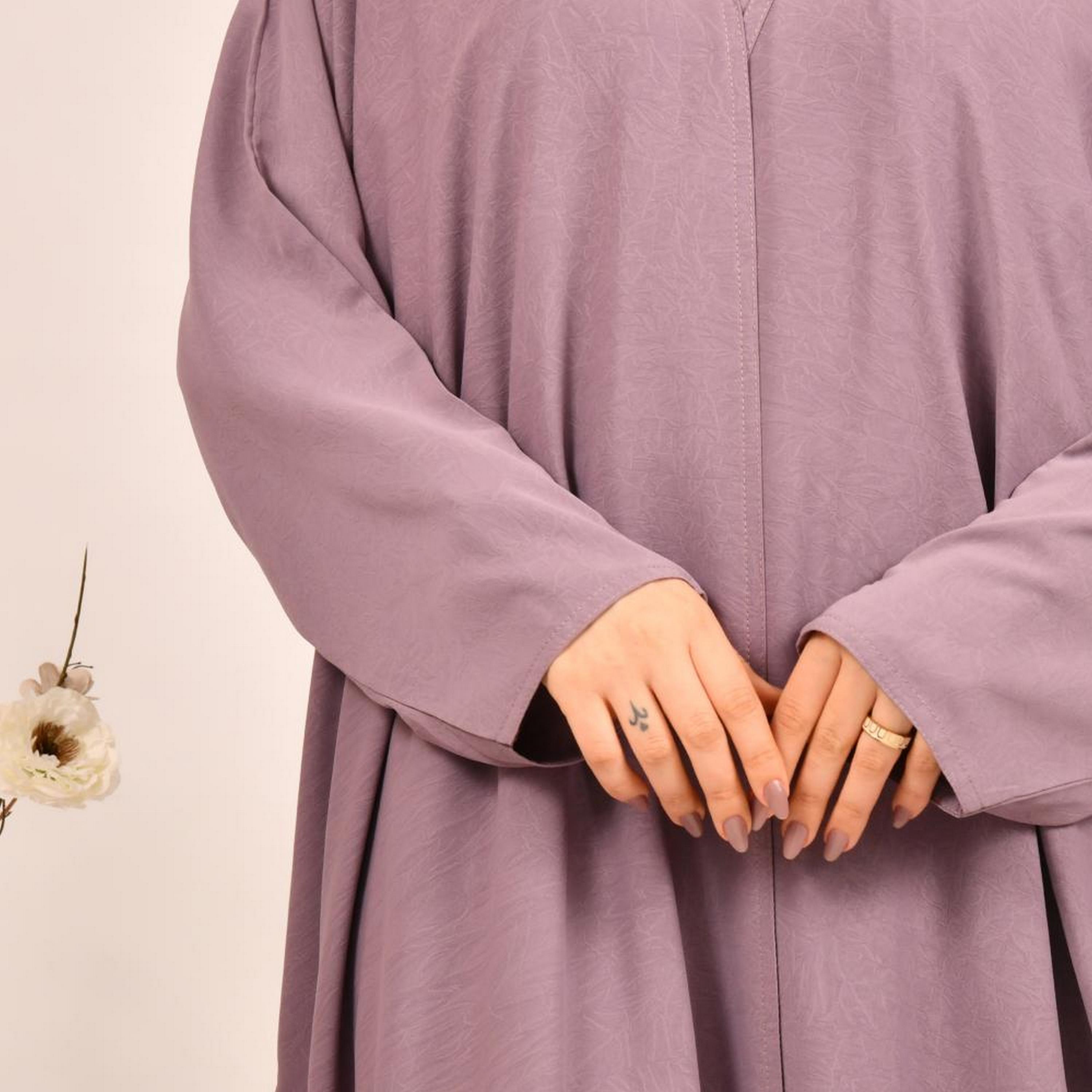 عباية بيشت جاكار مزخرف باللون البنفسجي مع حجاب من بيوند عباية-women-arabicclothing-abayas-image-3