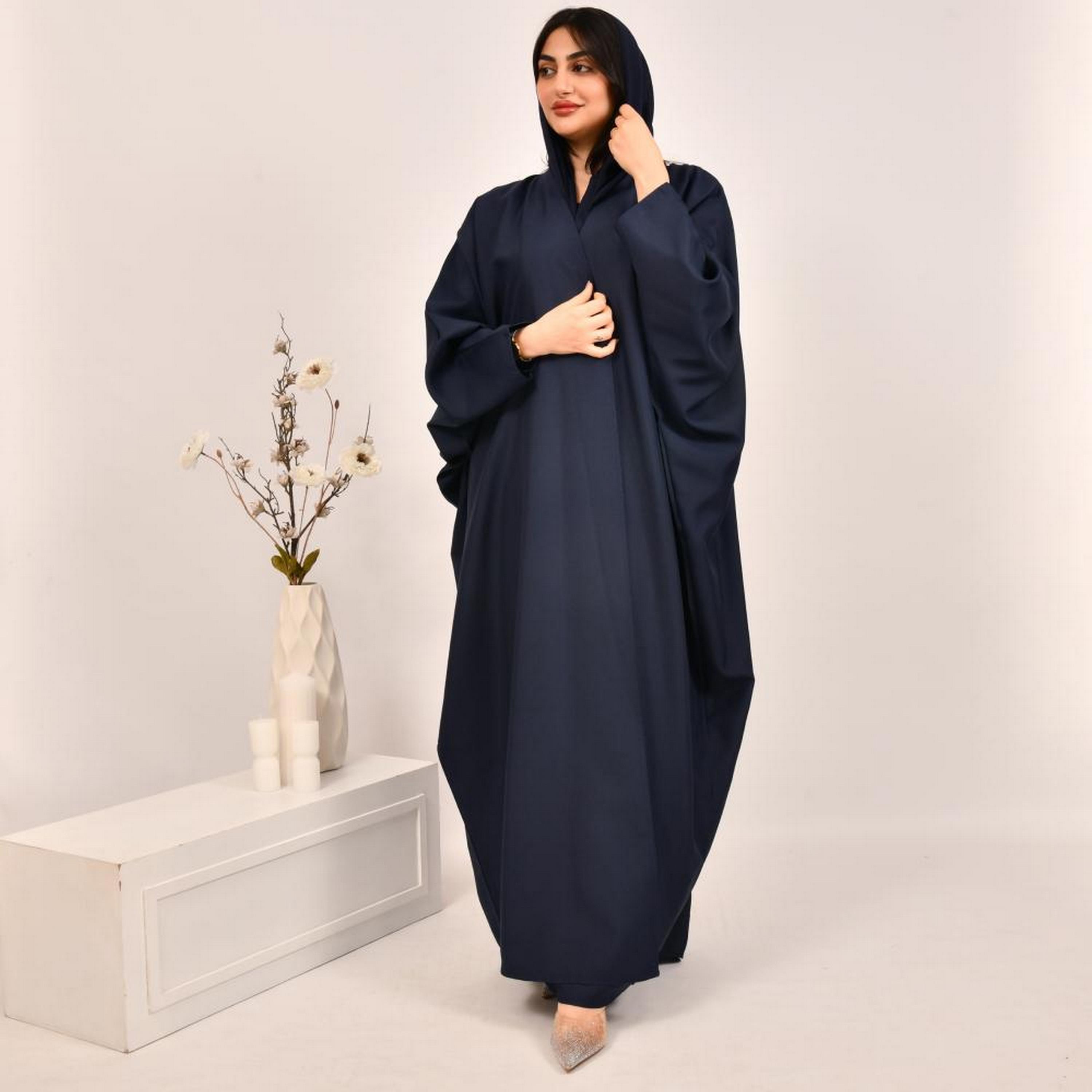 عباية بيشت من الكريب الأزرق الداكن مع حجاب من بيوند عباية-women-arabicclothing-prayerclothing-image-4