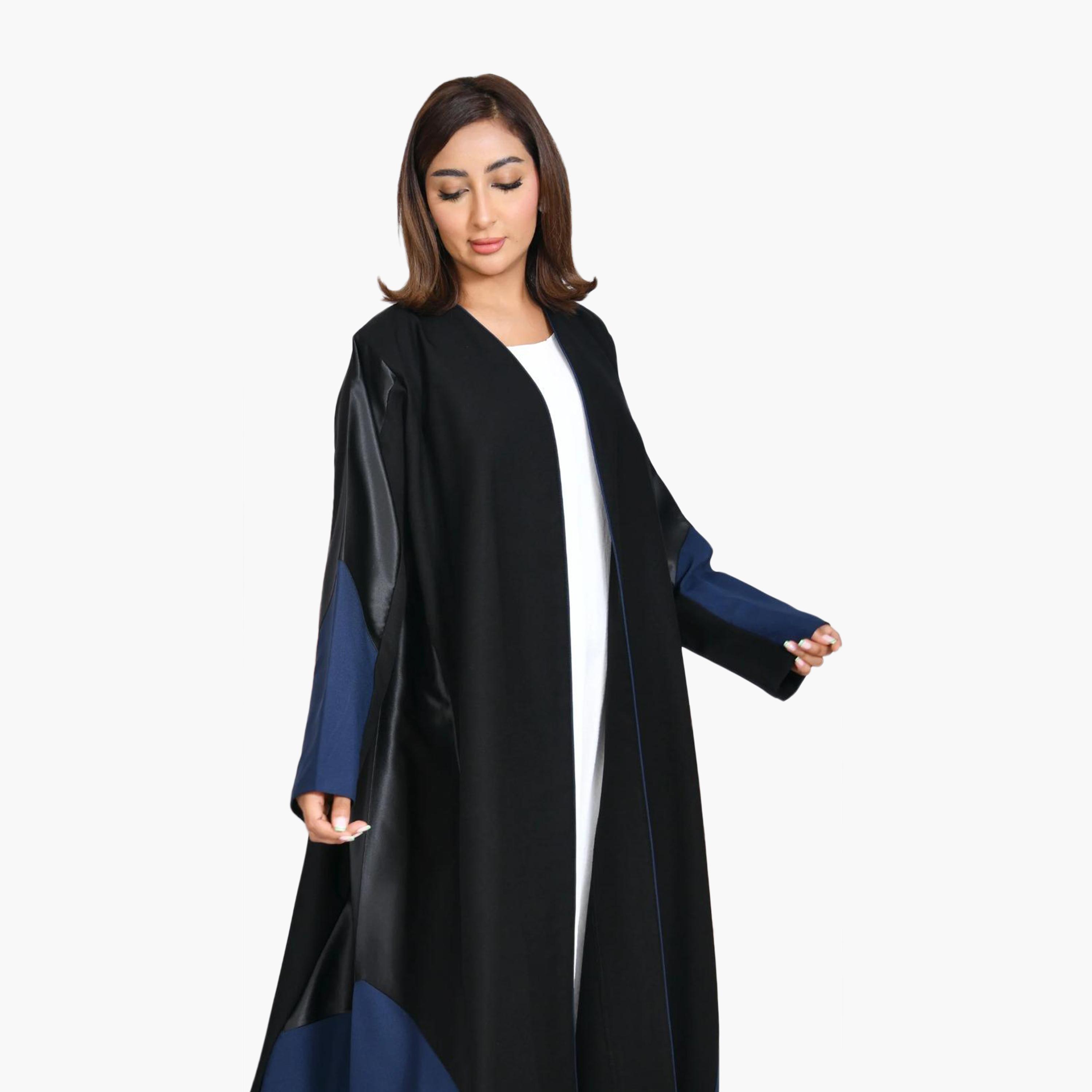 عباية نسائية من الكتان الأسود بتصميم كلوش، مزينة بنقشة مربعات ملونة من بيوند عباية-women-arabicclothing-abayas-image-2