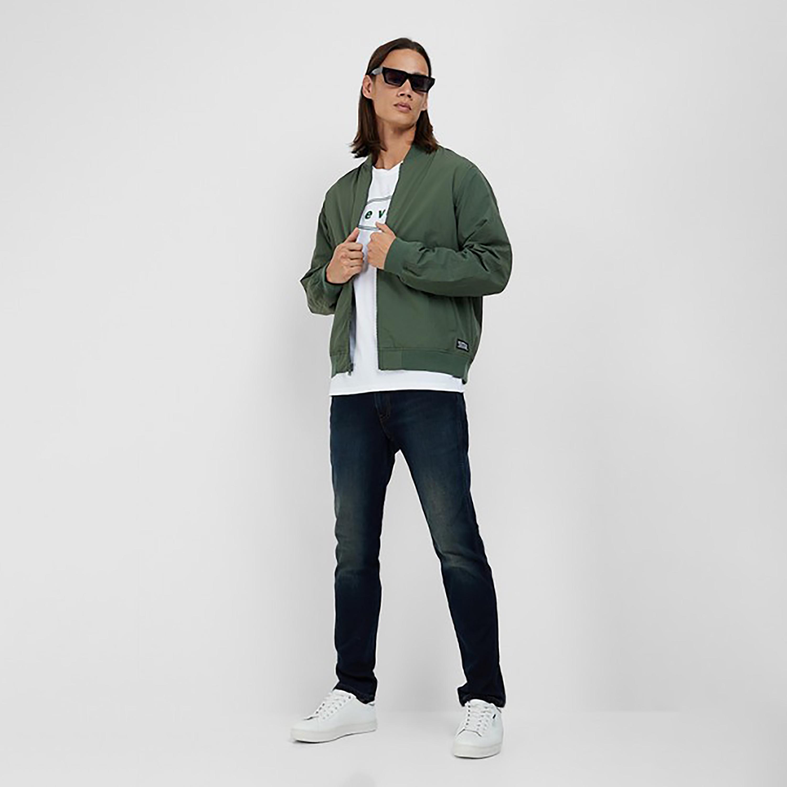 بومبر جاكيت من ليفايز سادة-men-clothing-jacketsandblazers-jackets-image-2