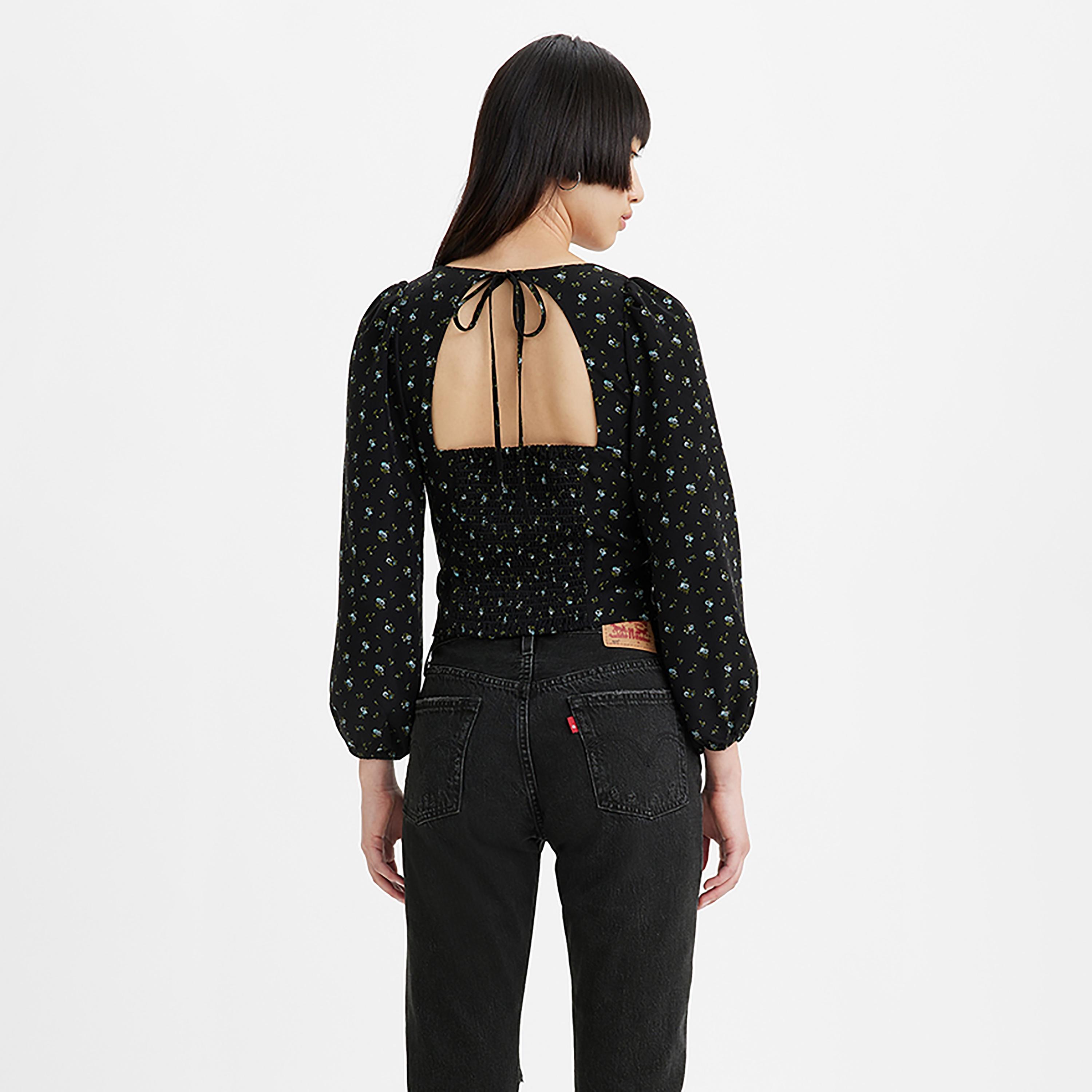 كروب توب بأكمام طويلة وياقة سكوير مع زهري من ليفايز-women-clothing-shirtsandblouses-blouses-image-2