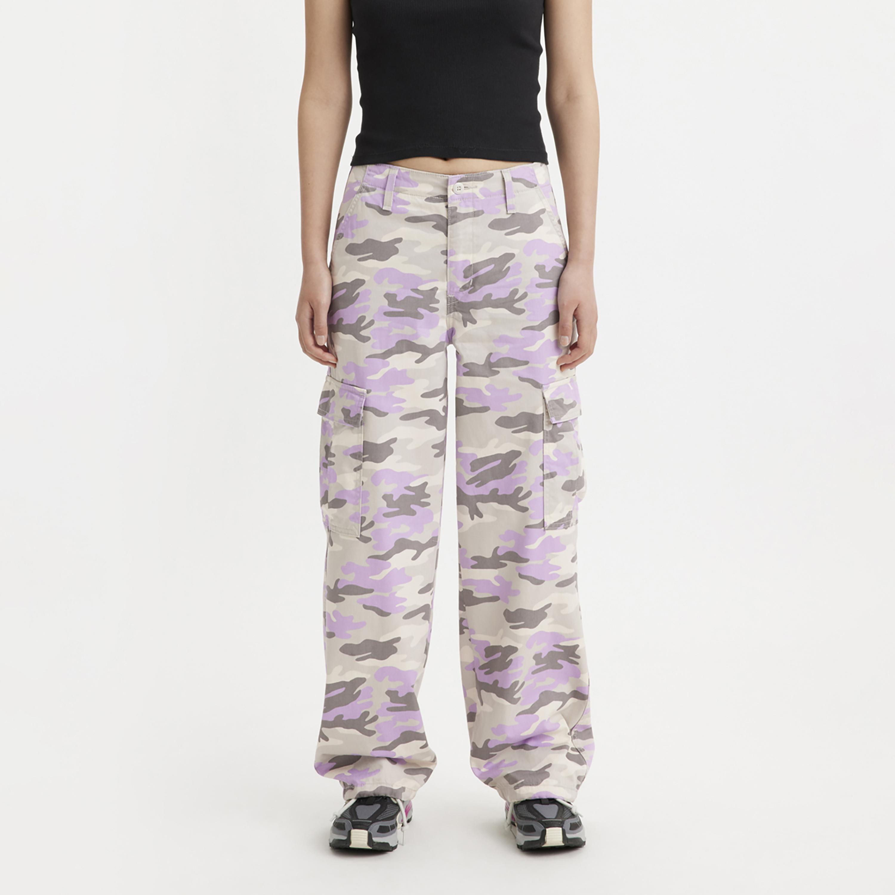 Levi's Camouflage Mid-Rise Cargo with Button Closure-women-clothing-bottoms-trousers-image-1