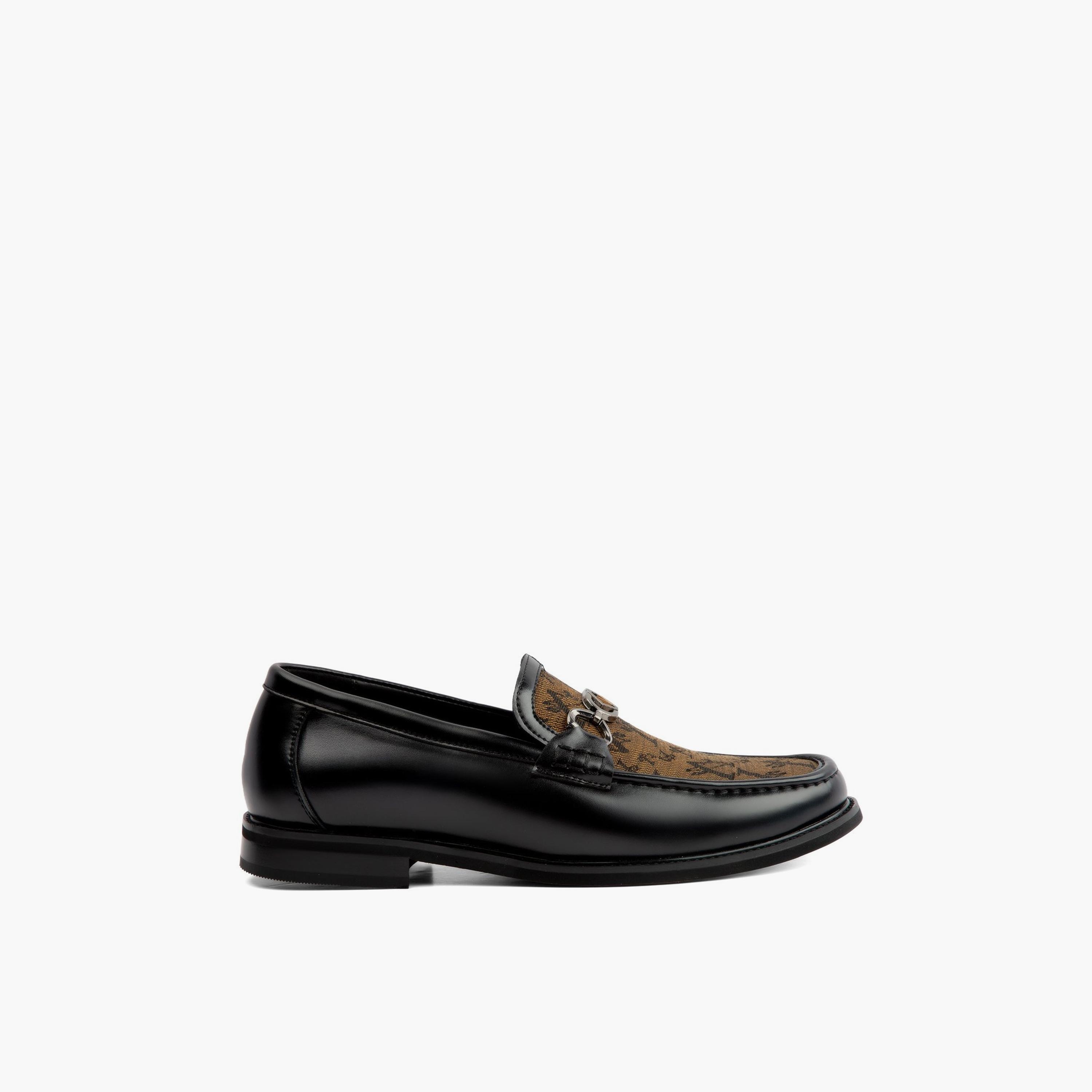 فيكتور كلارك - حذاء لوفر سهل الارتداء للرجال | A52507172-men-shoes-loafersandmoccasins-image-1