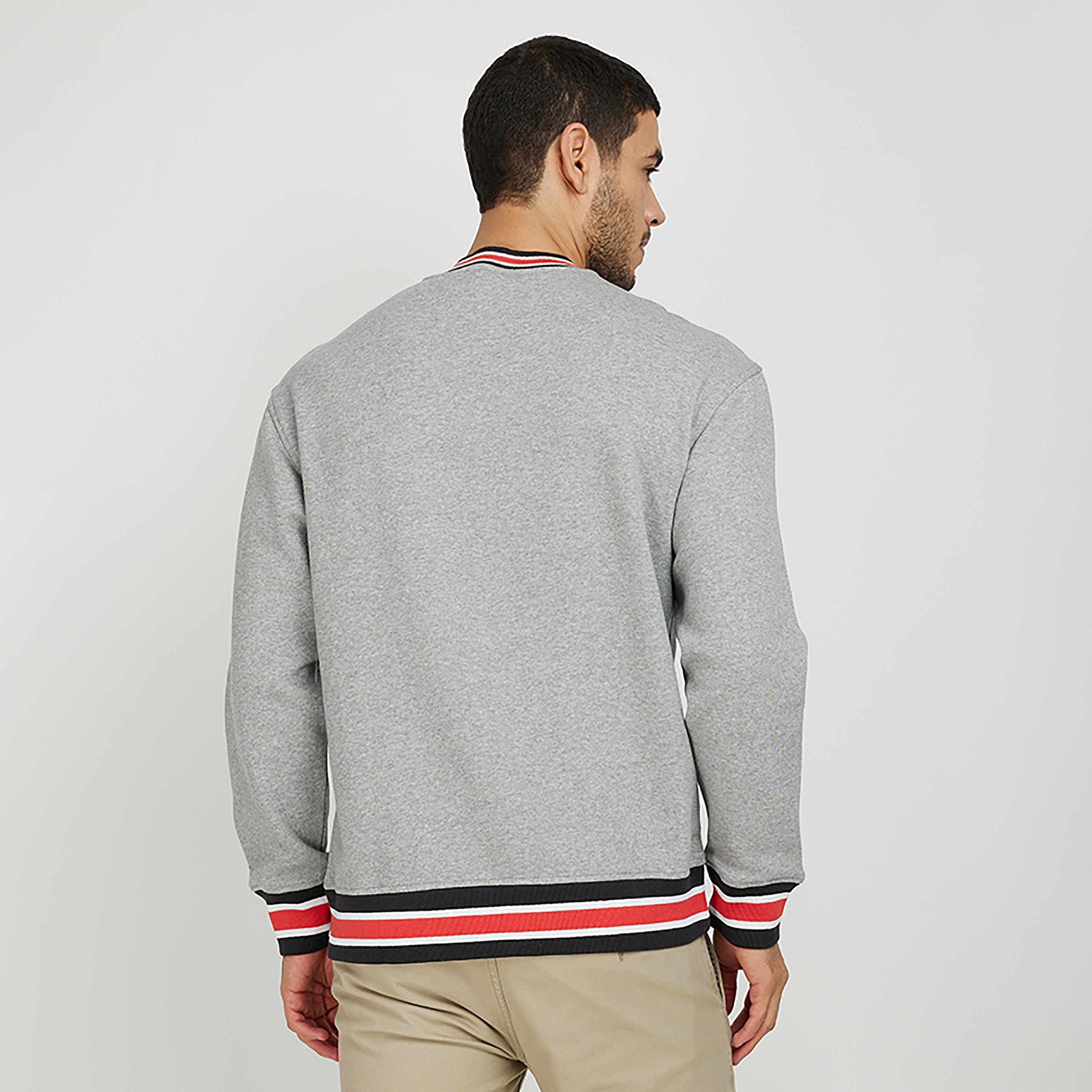 Levi's Logo Round Neck Sweatshirt-men-clothing-hoodiesandsweatshirts-image-2