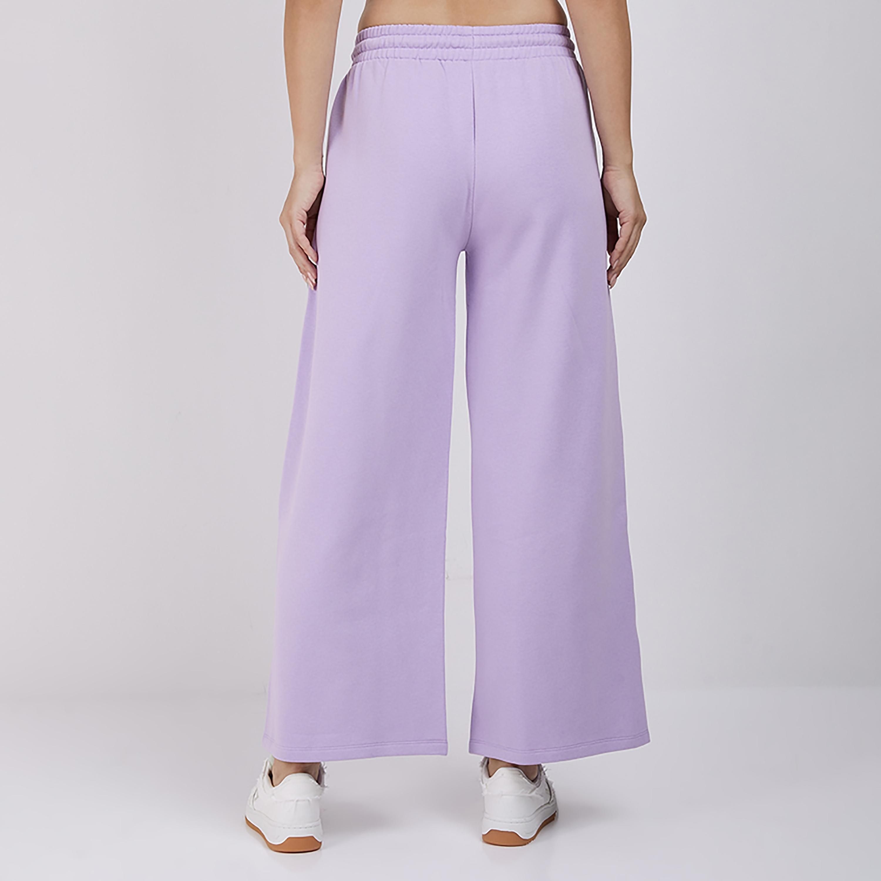 بنطال رياضي واسع الساق متوسط الارتفاع سادة من ليفايز-women-clothing-bottoms-trousers-image-2