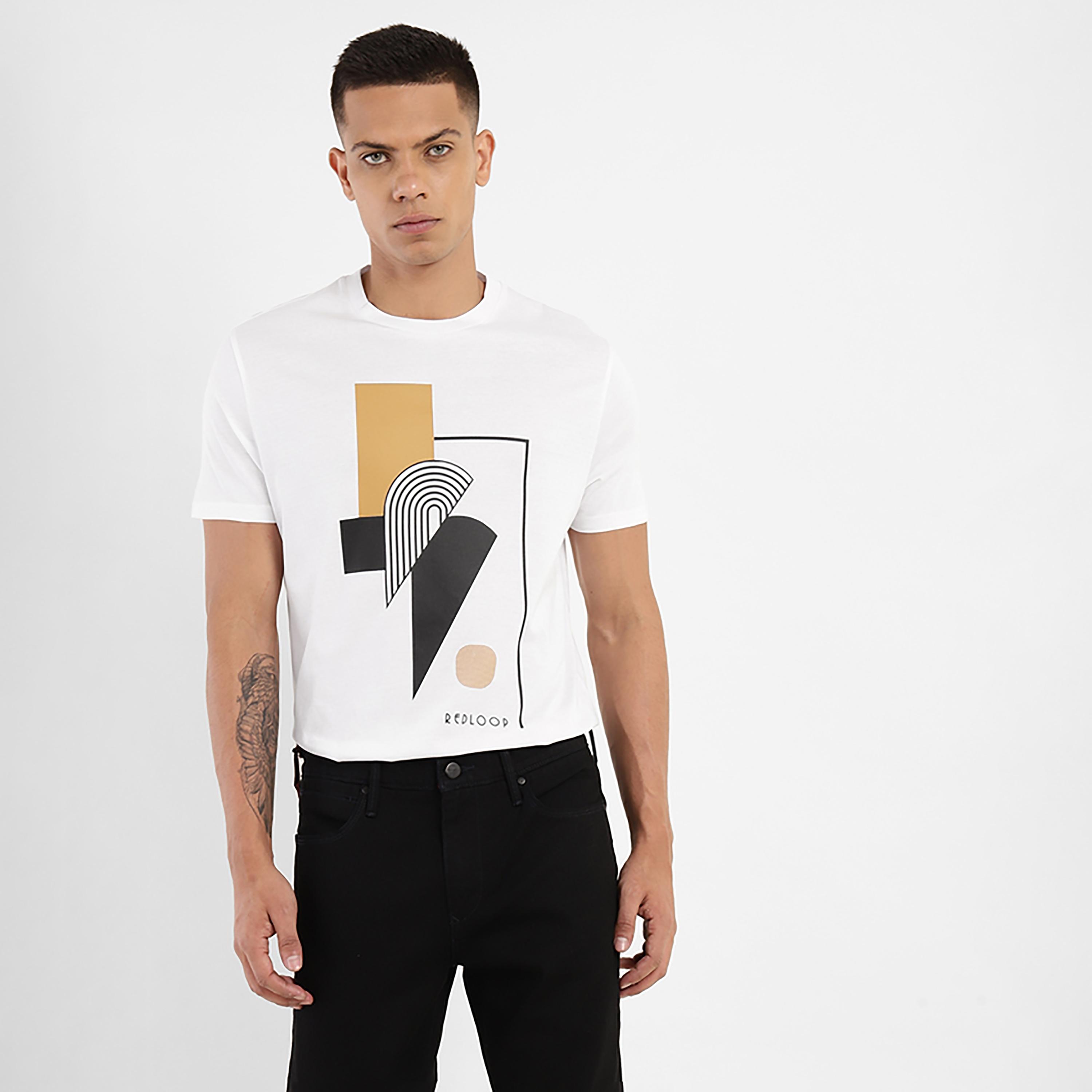 تيشيرت ليفايز بأكمام قصيرة وياقة دائرية مع جرافيك-men-clothing-tshirtsandpolos-tshirts-image-2