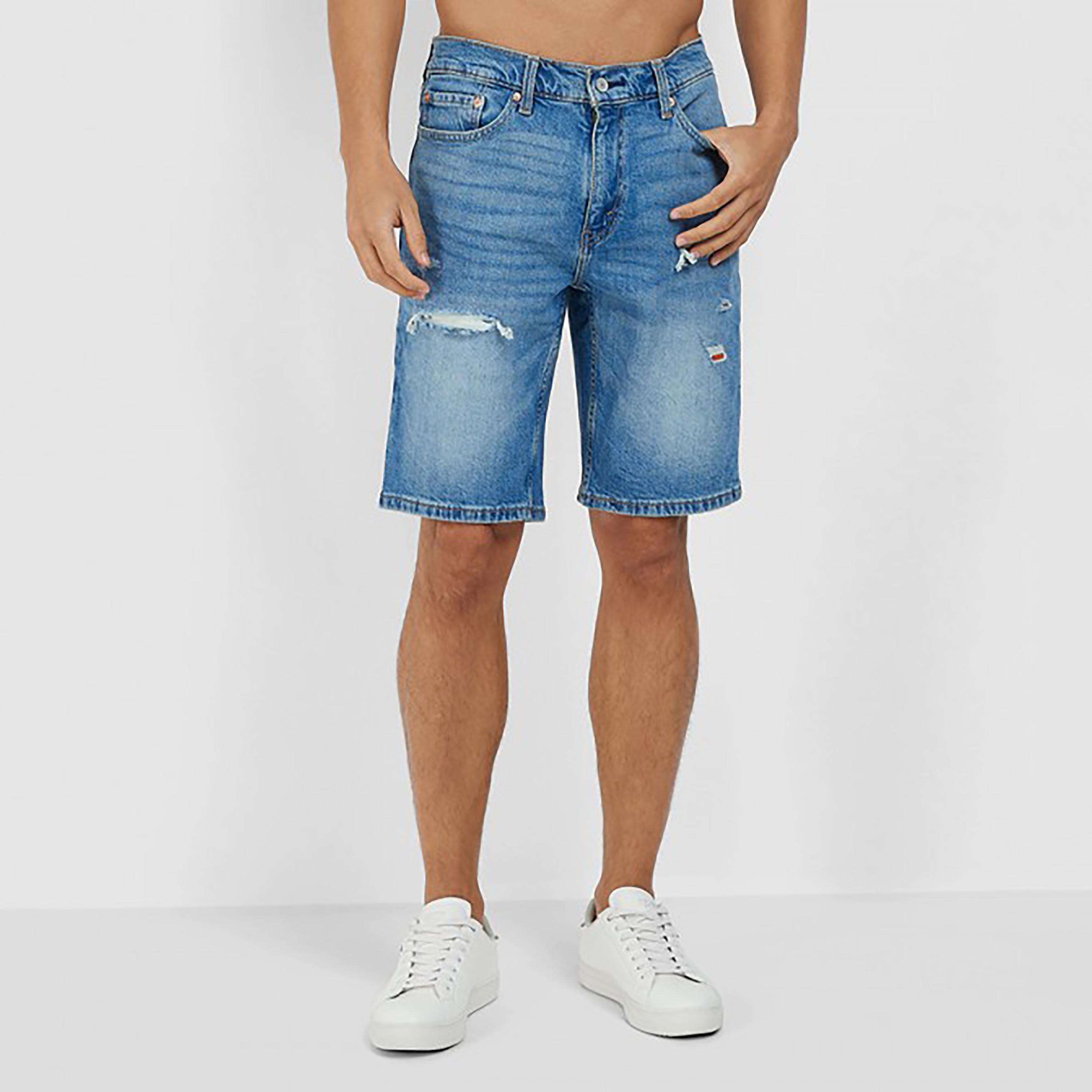 شورتس من ليفايز مع دينيم ذو متوسط الارتفاع سادة-men-clothing-bottoms-shorts-image-1