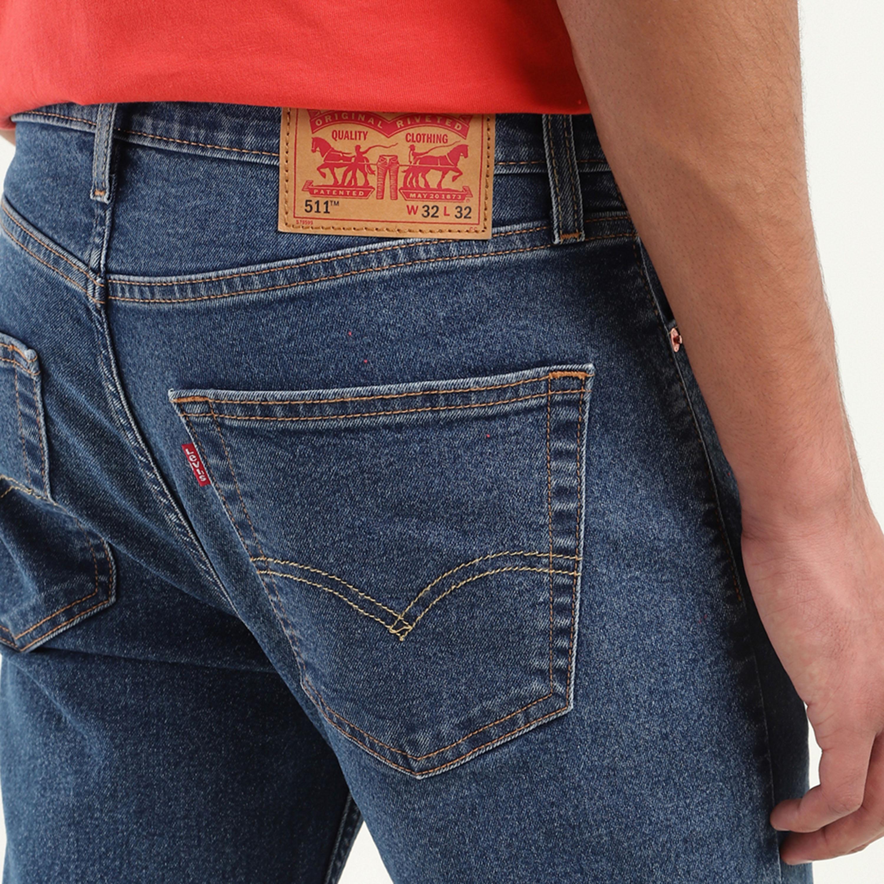 ليفايز- بنطلون جينز رجالي 511 نيلي بقصّة نحيفة-men-clothing-bottoms-jeans-image-4