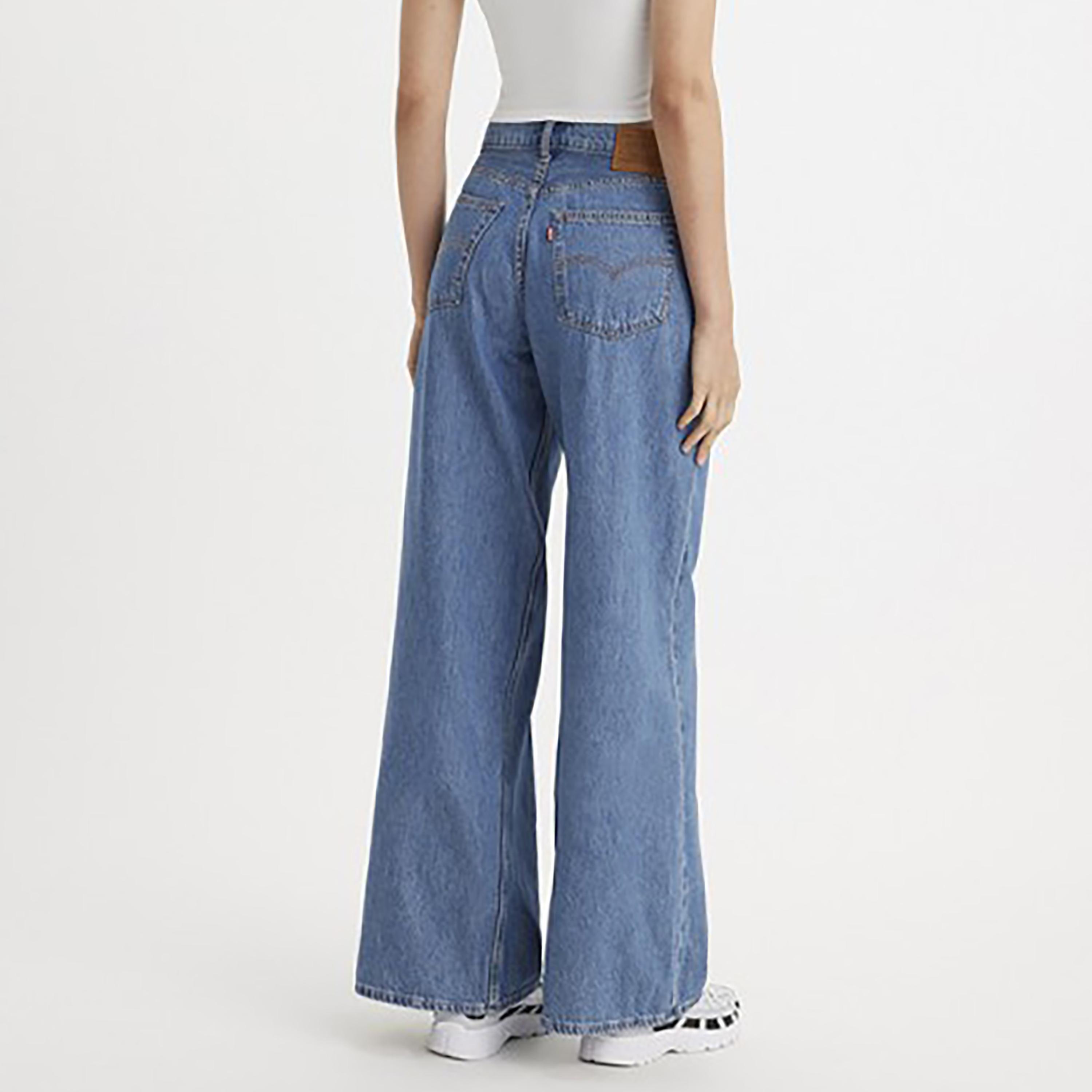 جينز باجي من ليفايز بلون ازرق ذو وايد فيت ميد رايز بطيات-women-clothing-bottoms-jeans-image-3