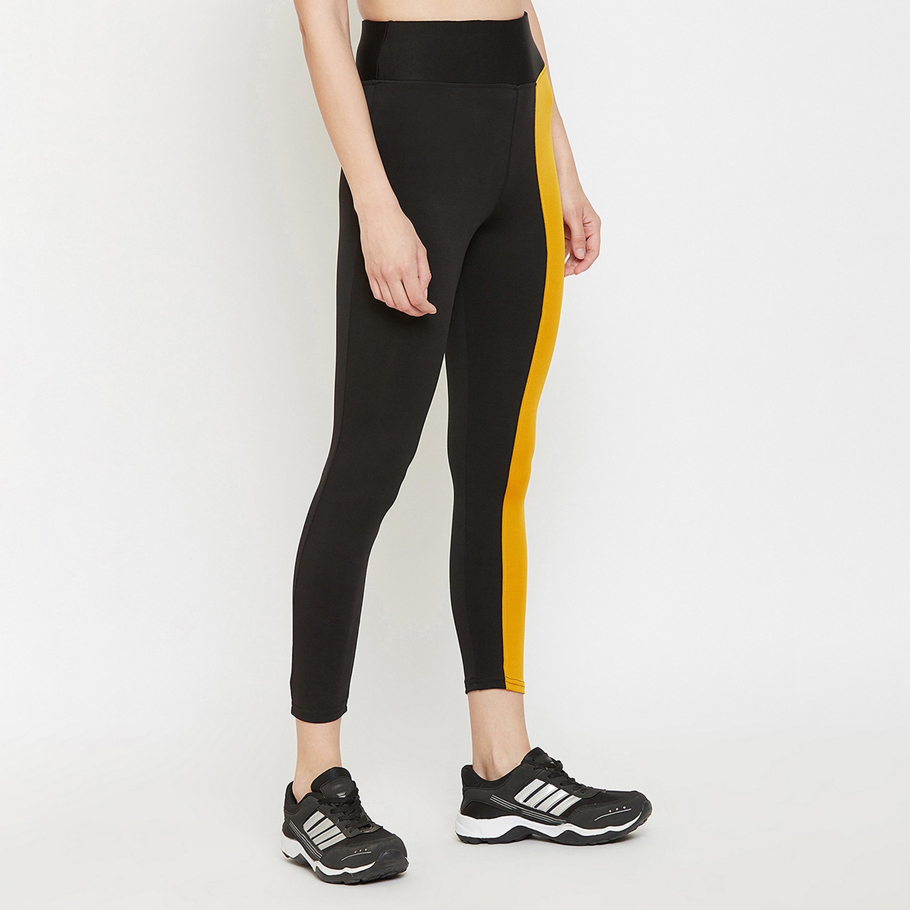 Clovia Snug Fit Women's Active Ankle-Length Colourblock Tights in Black-women-clothing-sportswearandactivewear-bottoms-image-4