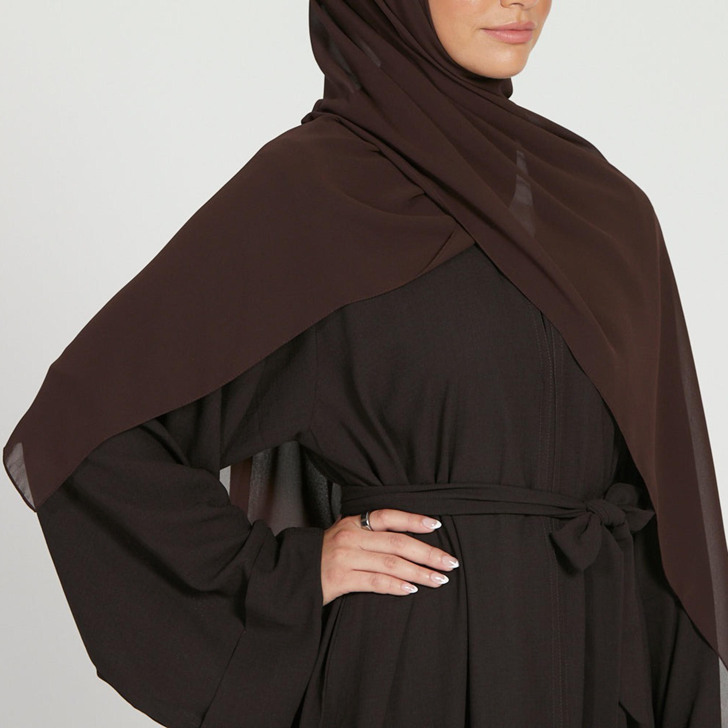 عباية ذات نيدا بنية بأكمام واسعة وحزام برباط من نخبه مع حجاب-women-arabicclothing-abayas-image-2