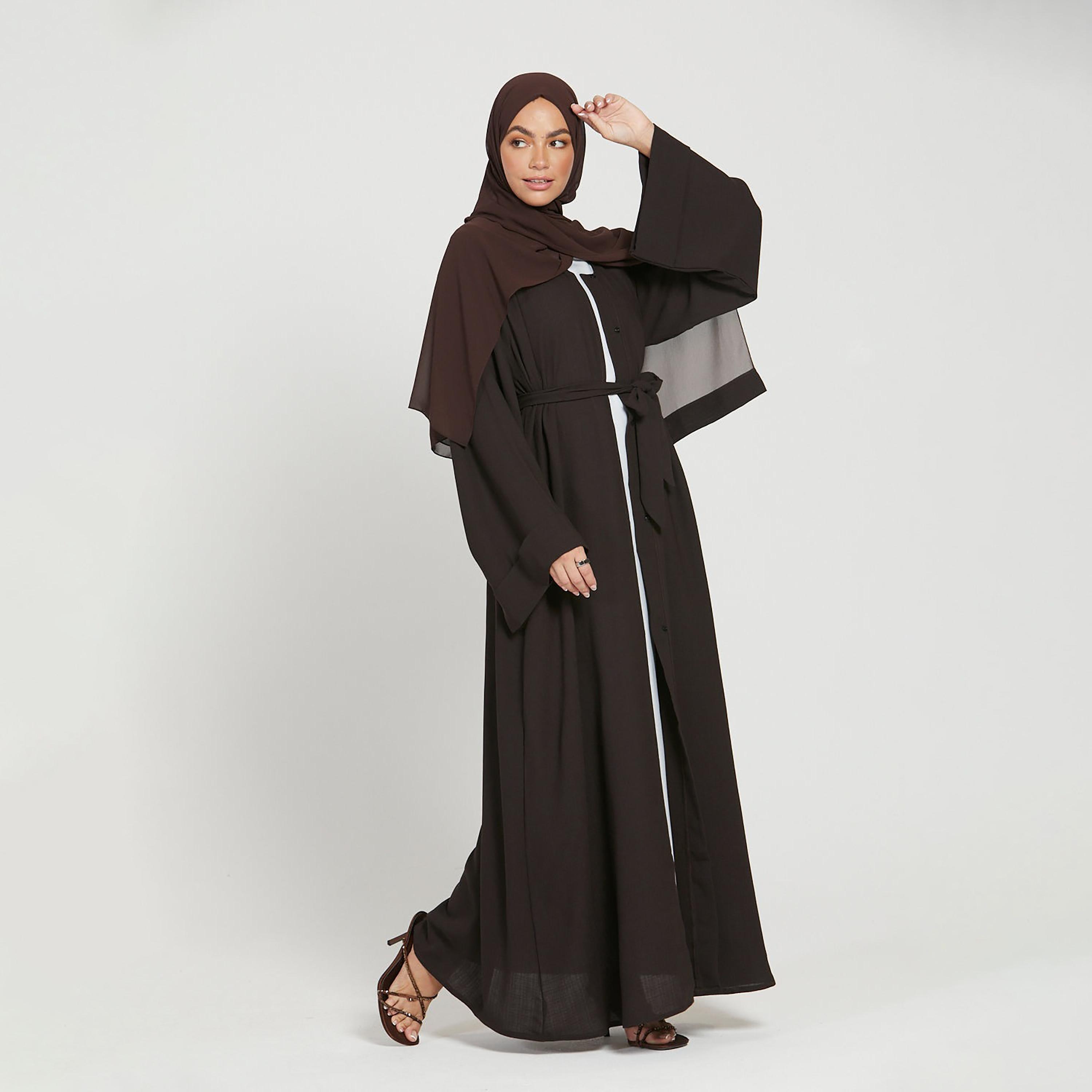 عباية ذات نيدا بنية بأكمام واسعة وحزام برباط من نخبه مع حجاب-women-arabicclothing-abayas-image-3