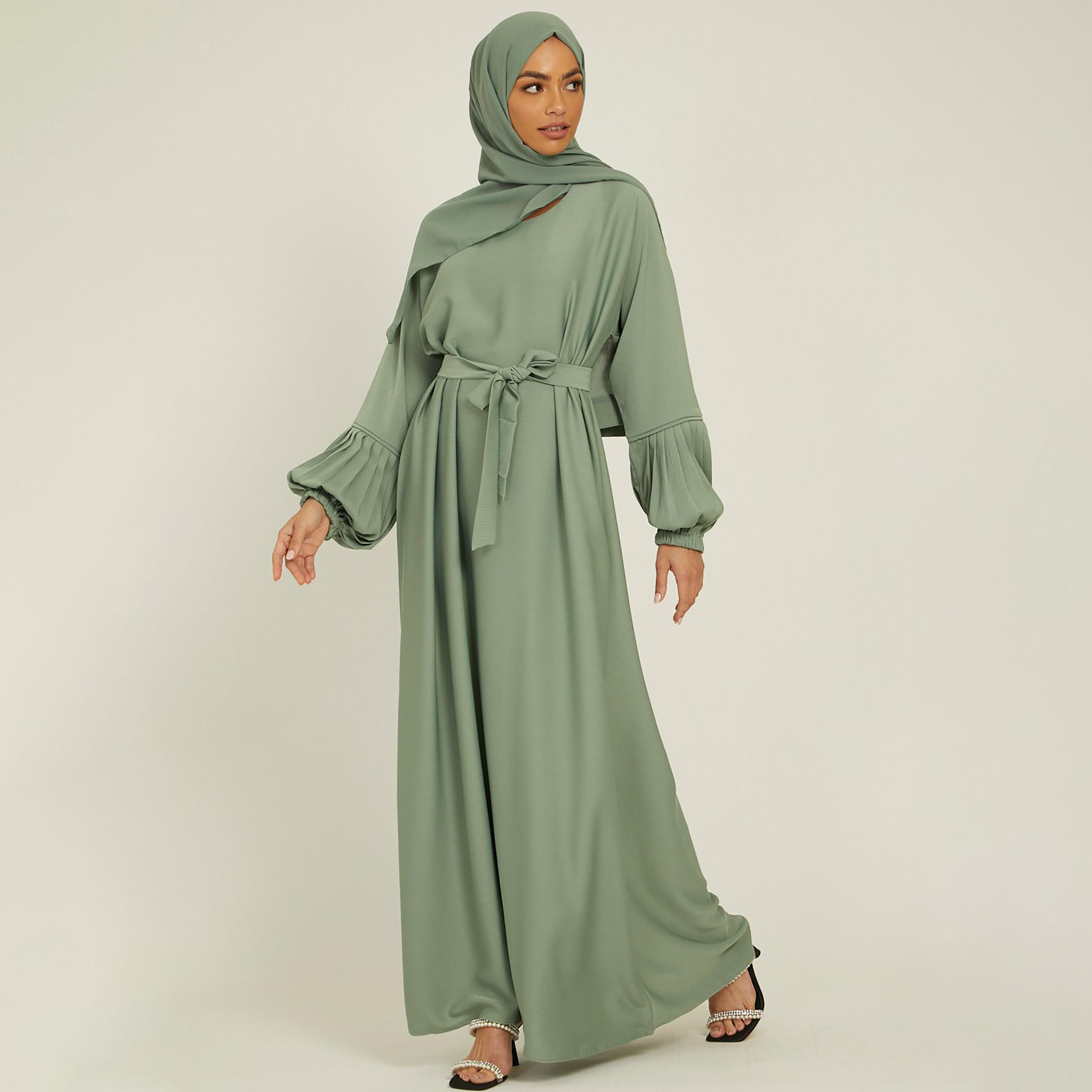 عباية ذات نيدا بلون اخضر وحزام برباط من نخبه مع حجاب-women-arabicclothing-abayas-image-1
