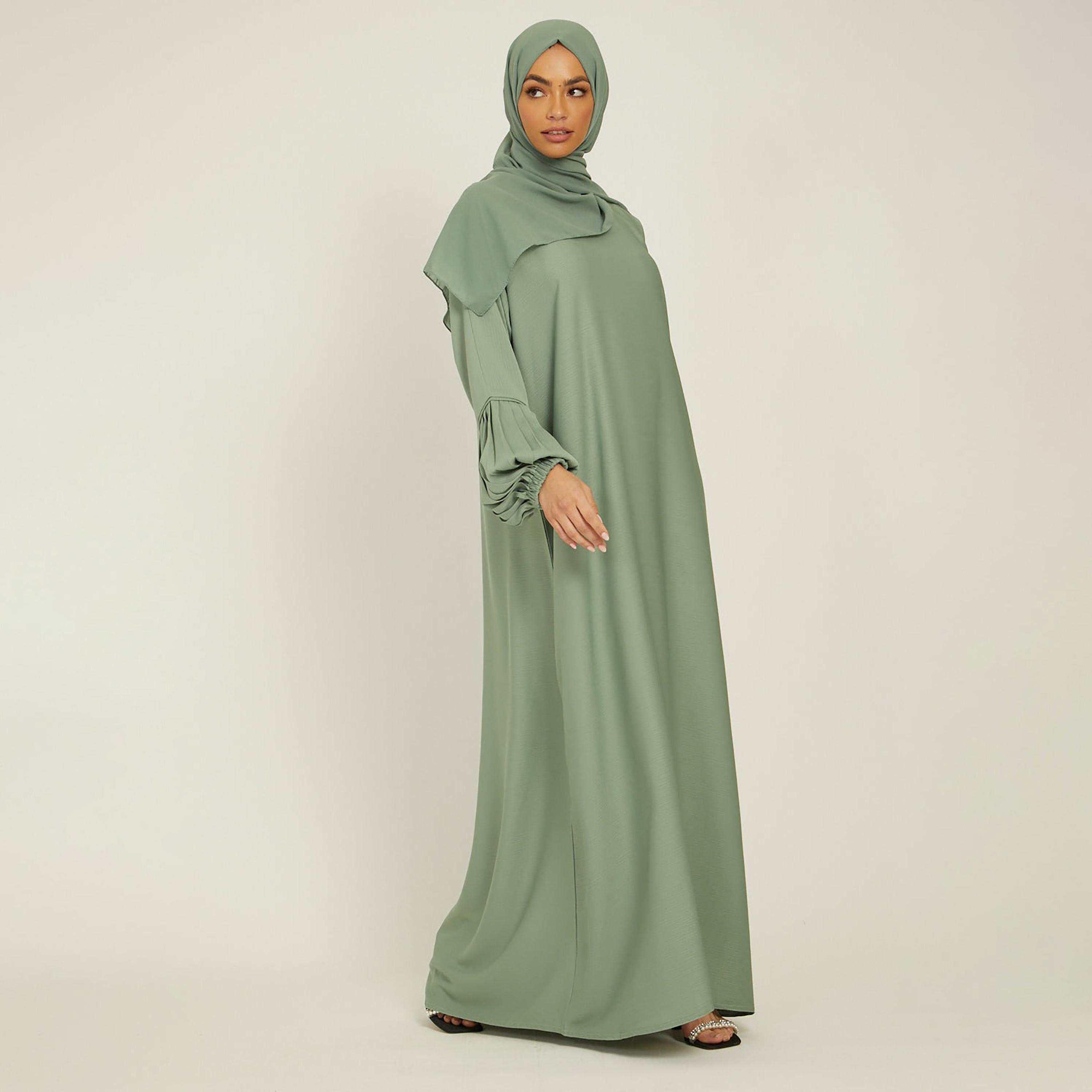 عباية ذات نيدا بلون اخضر وحزام برباط من نخبه مع حجاب-women-arabicclothing-abayas-image-3